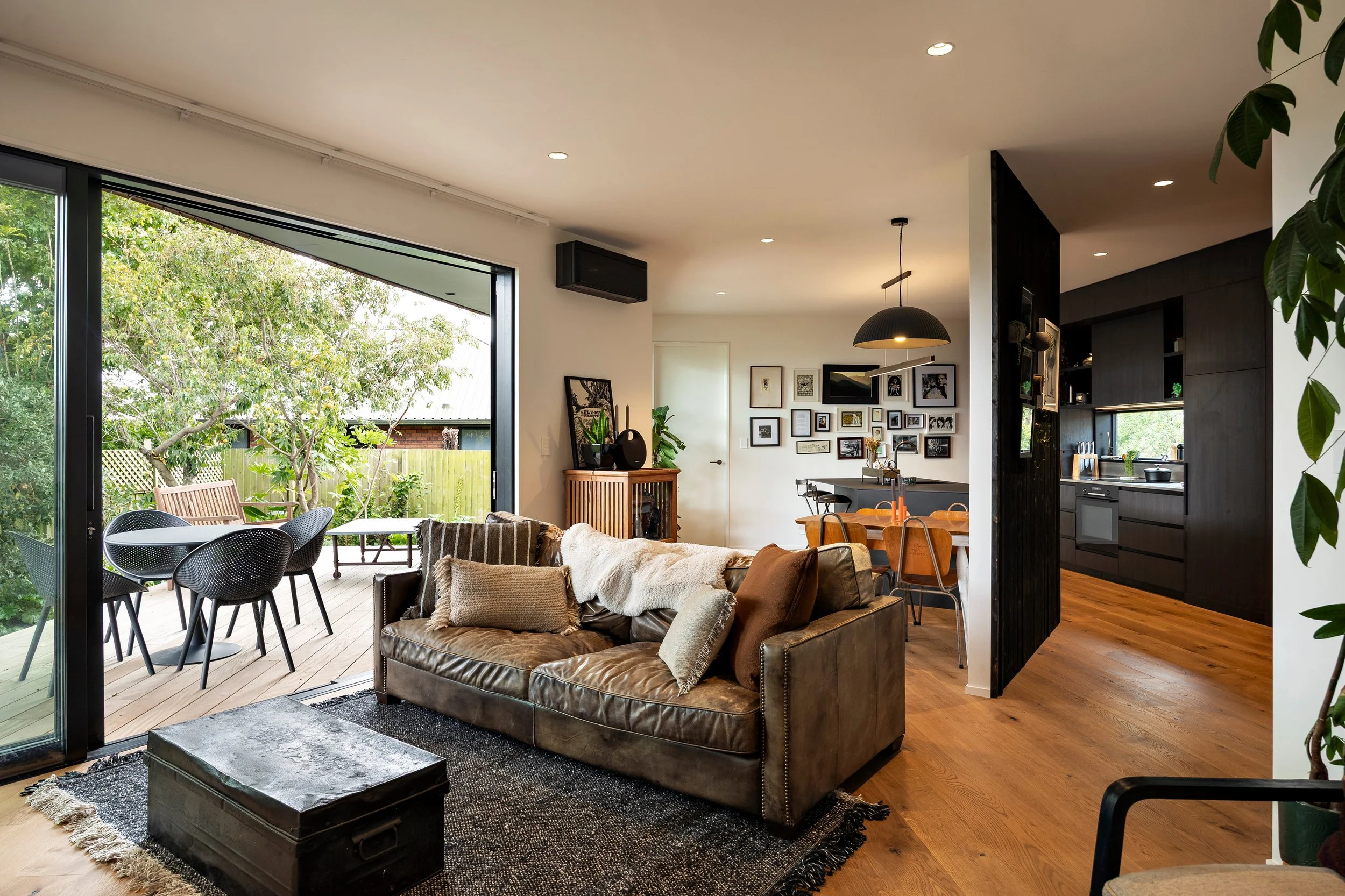 SHAUNS PLACE_CAT1_10.jpeg