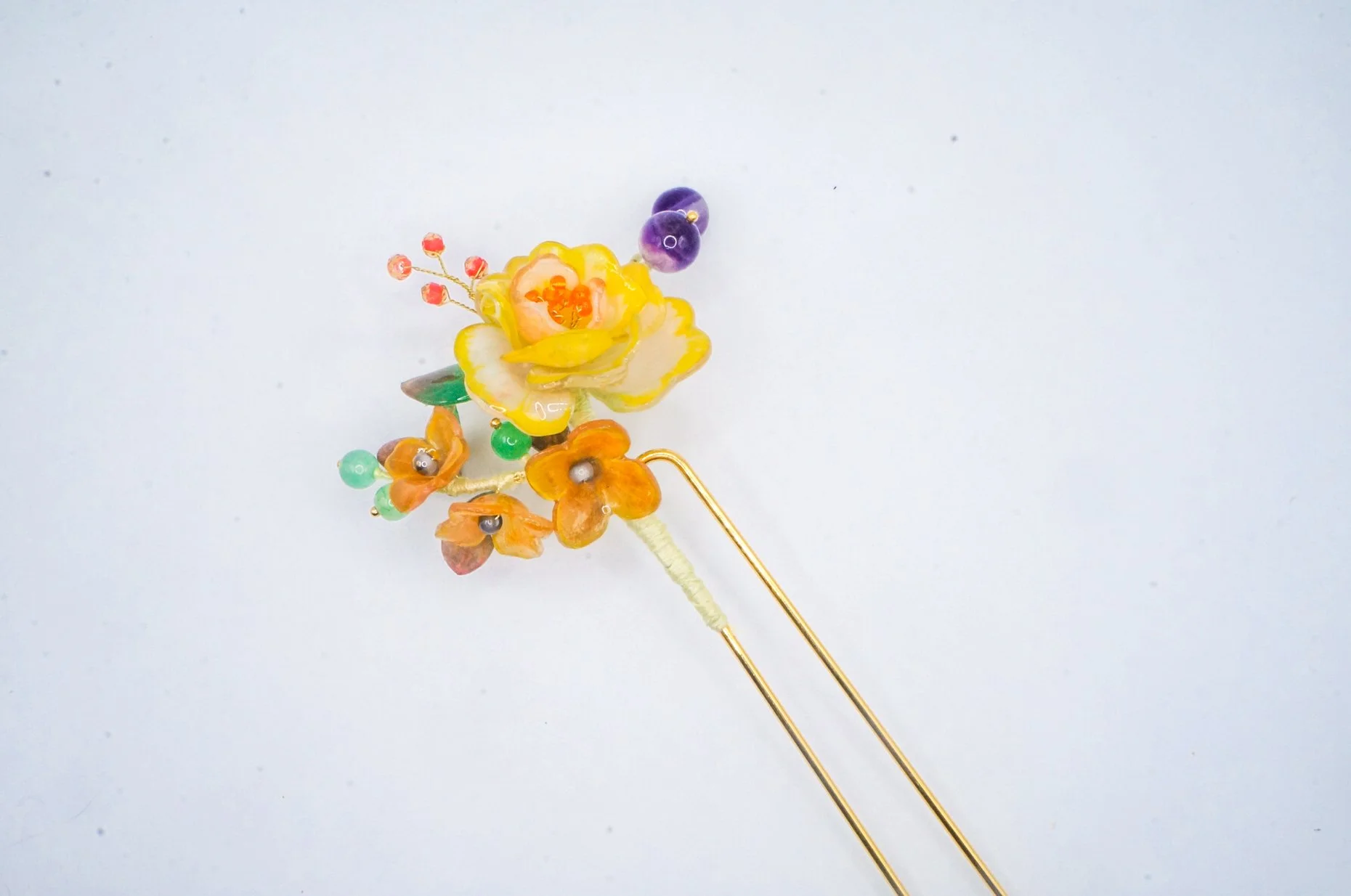 Handmade Chinese hairstick with yellow rose flower motif, gemstone, and glitter beads