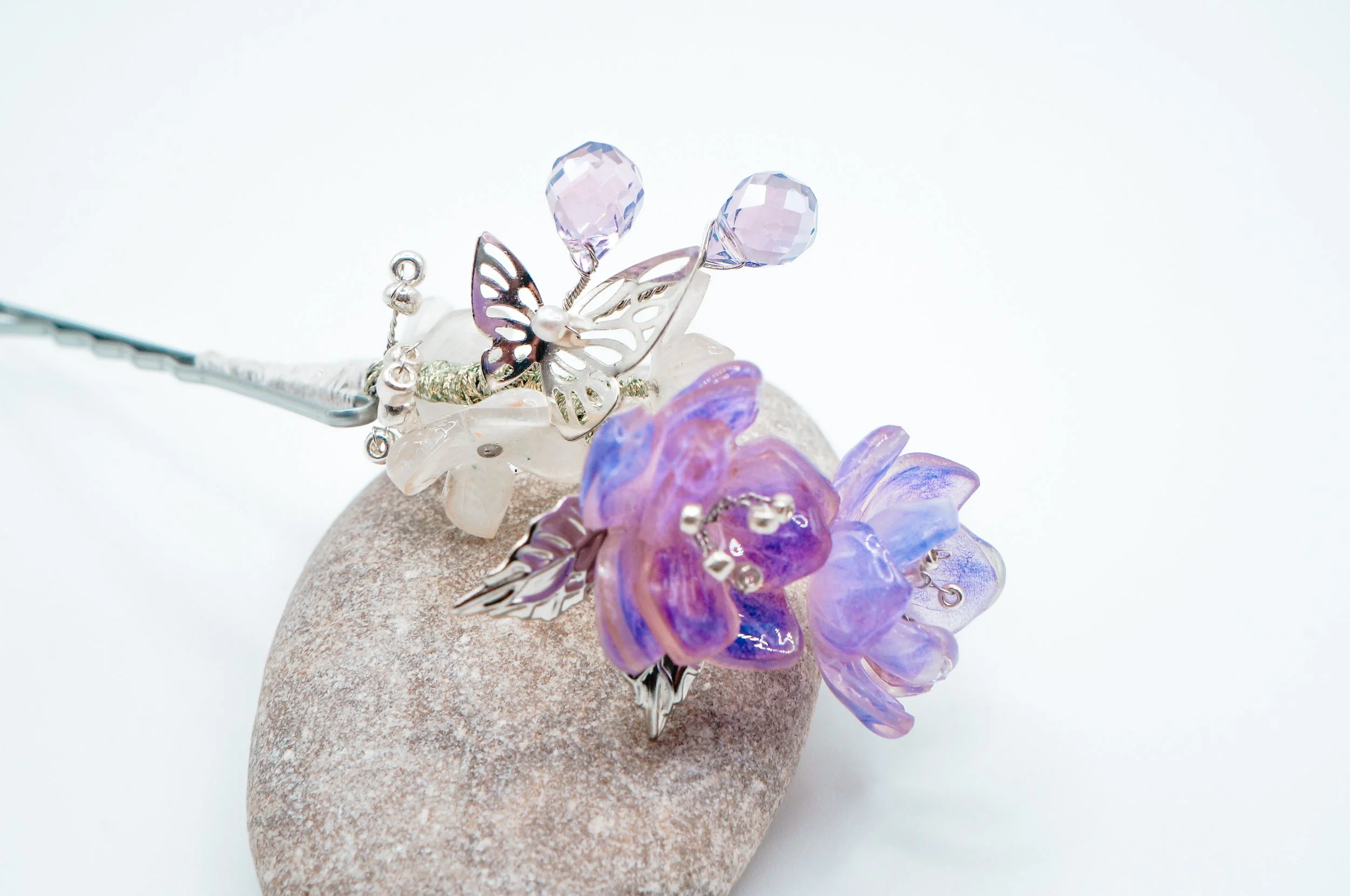 Snowdrop Lotus Hairpin