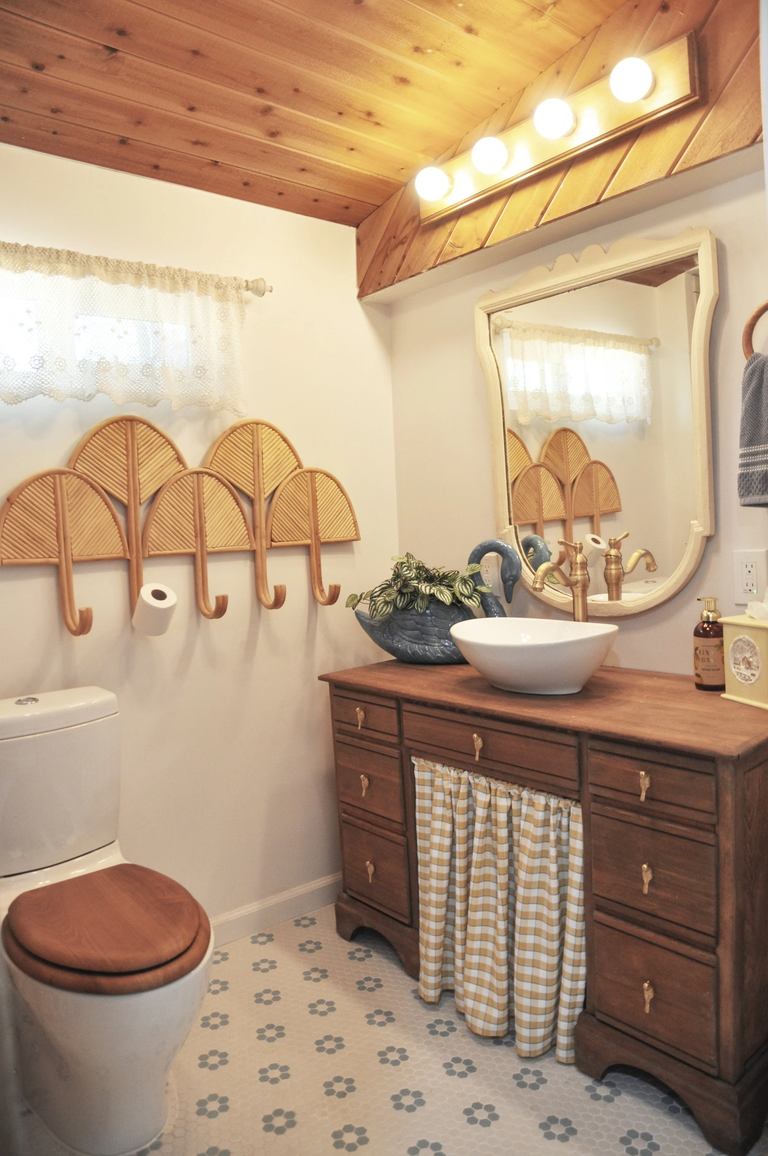 bathroom after.jpg