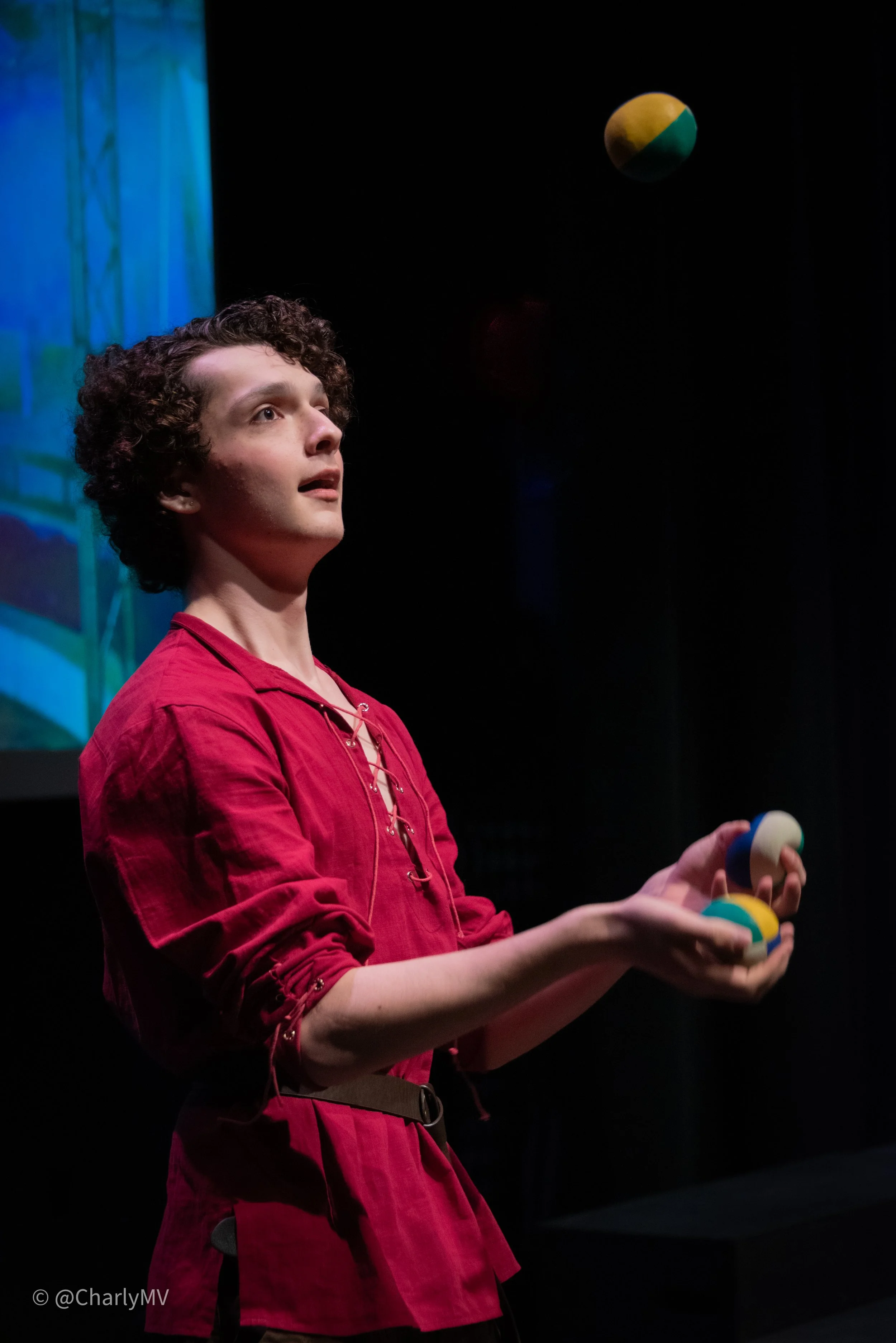Cy Juggling!.jpg