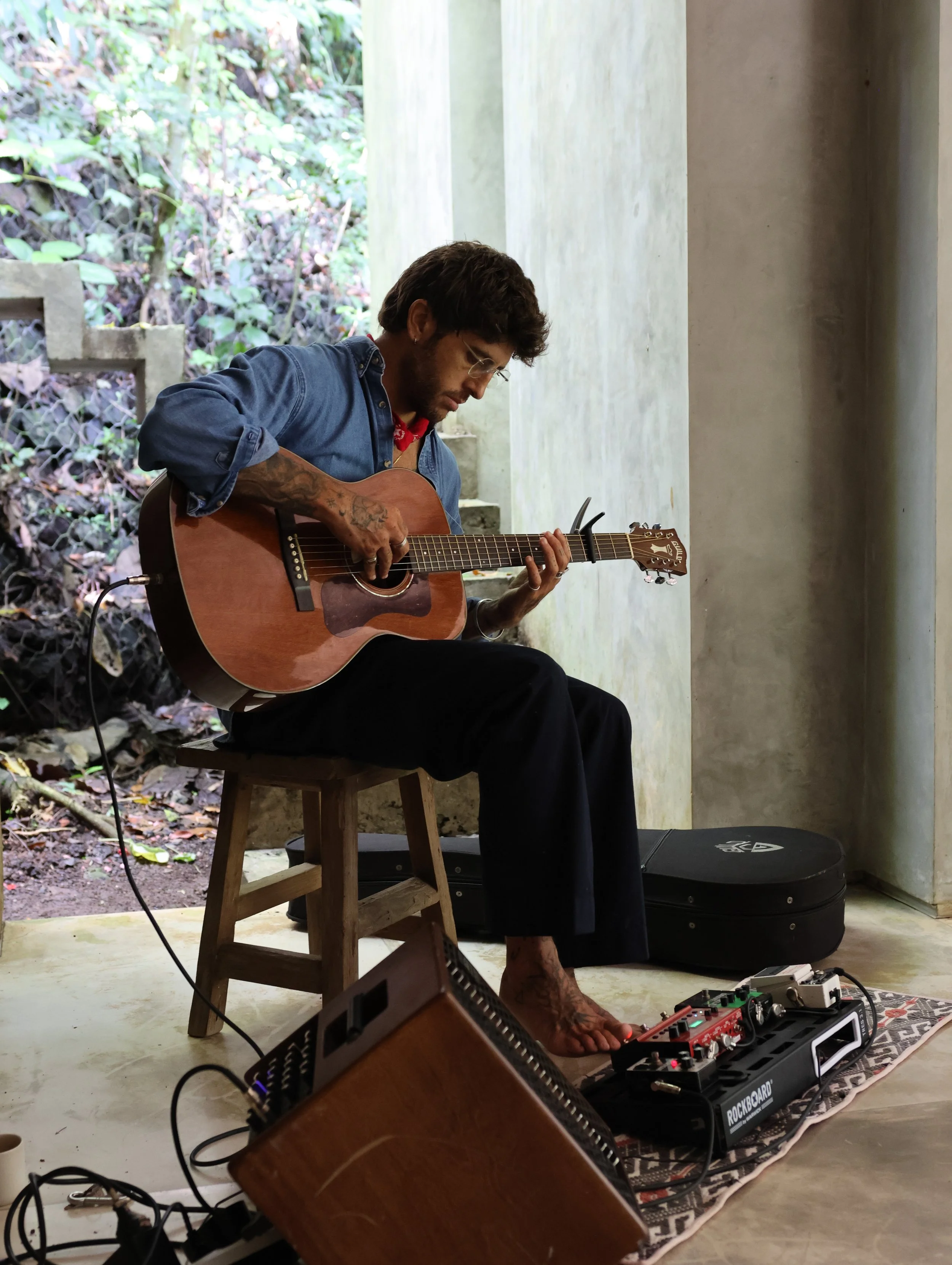 taylor playing music at a retreat, mindfulness, yoga, art therapy