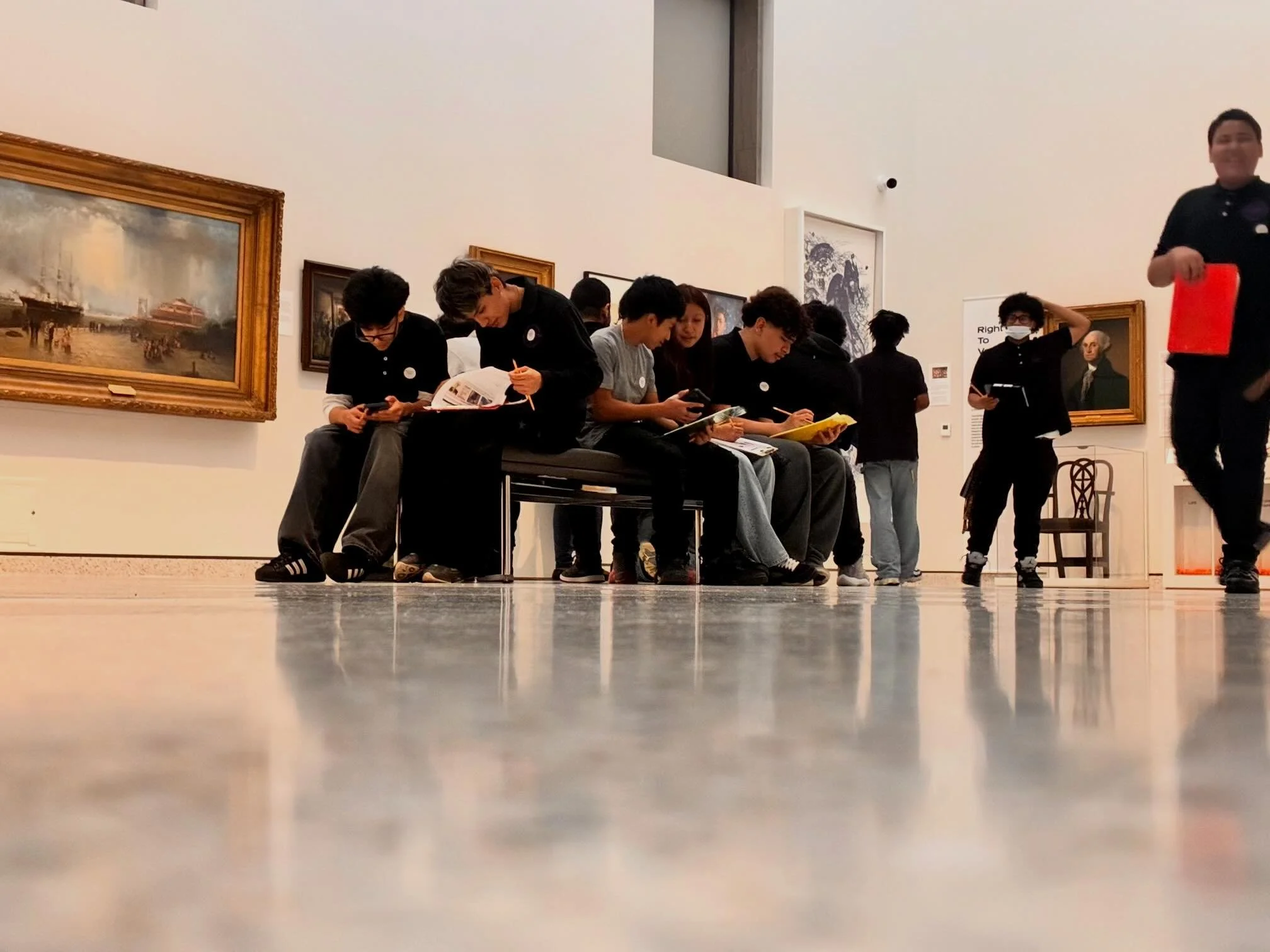 🎨 Big city vibes, bold ideas, and a whole lot of inspiration! 🏙️✨ Our Launch HS students took learning beyond the classroom with a visit to The Met, exploring art, culture, and history one masterpiece at a time. 🖼️💫 

🗽🎨 &iexcl;Energ&iacute;a n
