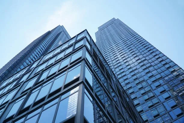 Commercial Contractors vs General Contractors: What's the Difference