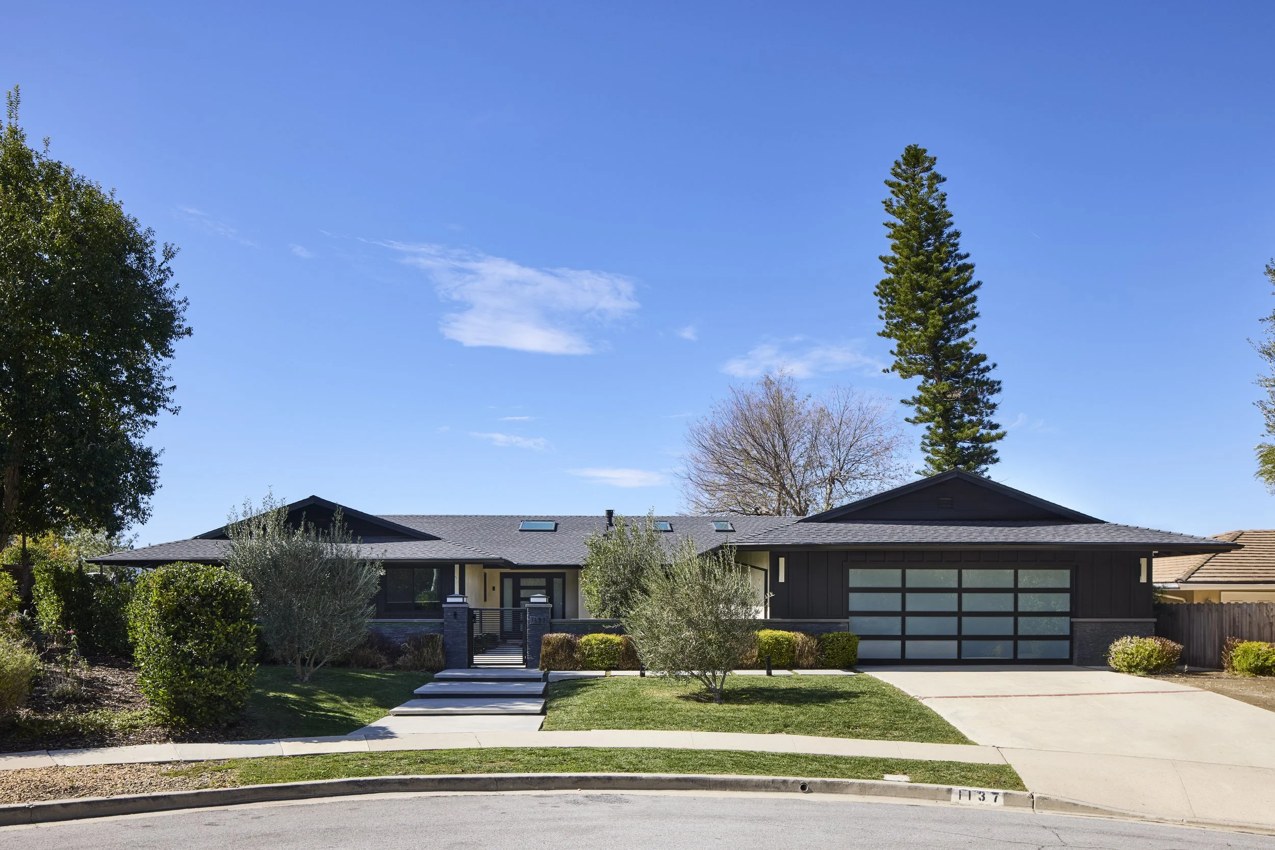 Dan Built Inc - Thousand Oaks - 01.jpg