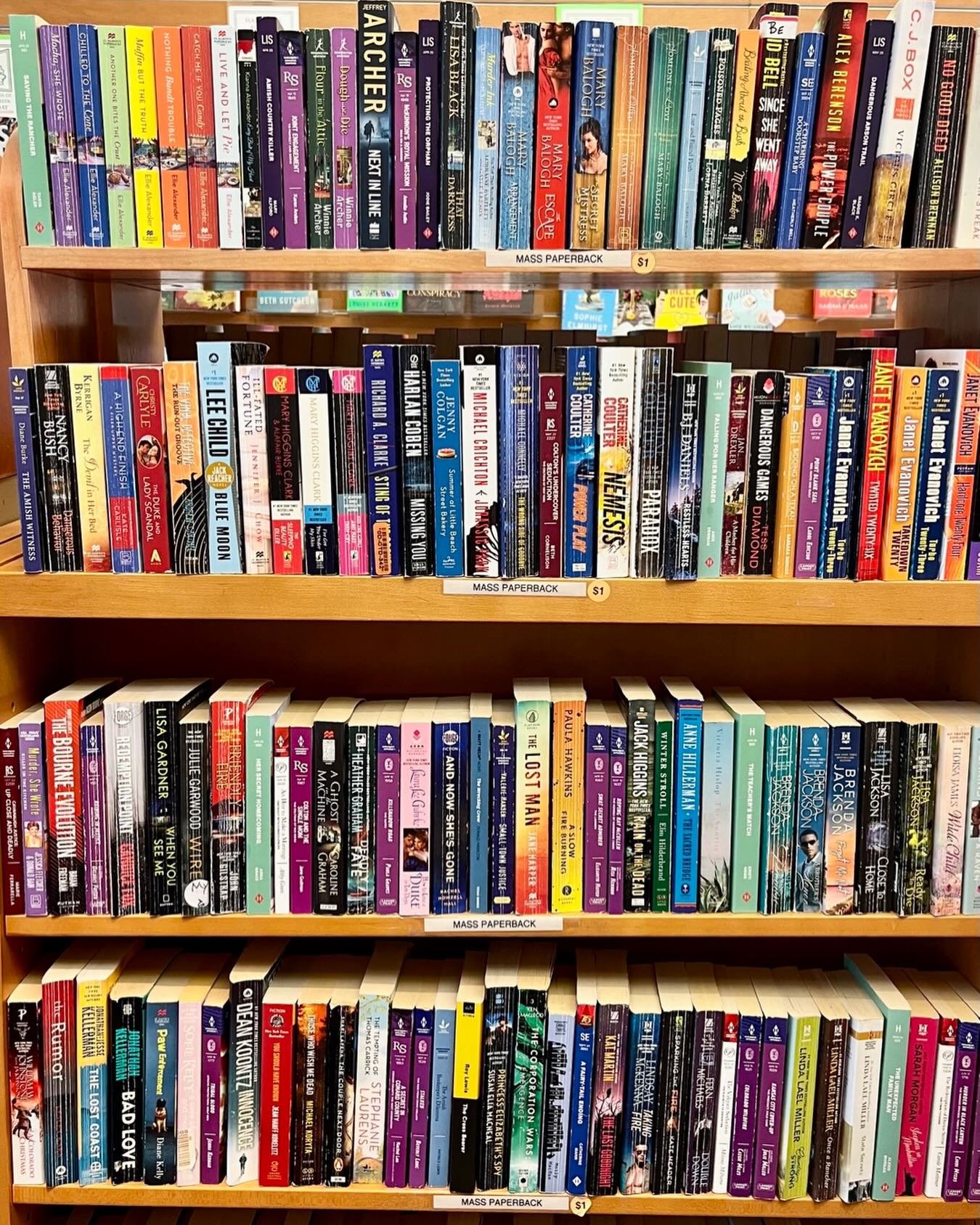 Save the date! Join us for the Friends of the Walnut Creek Library Book Sale! 📚 Members-only: Fri, Mar 20, 3-4:30 PM. Public sale: Sat, Mar 21, 10 AM-3:30 PM. 📚 

Support local literacy &amp; find your next great read! https://ccclib.bibliocommons.