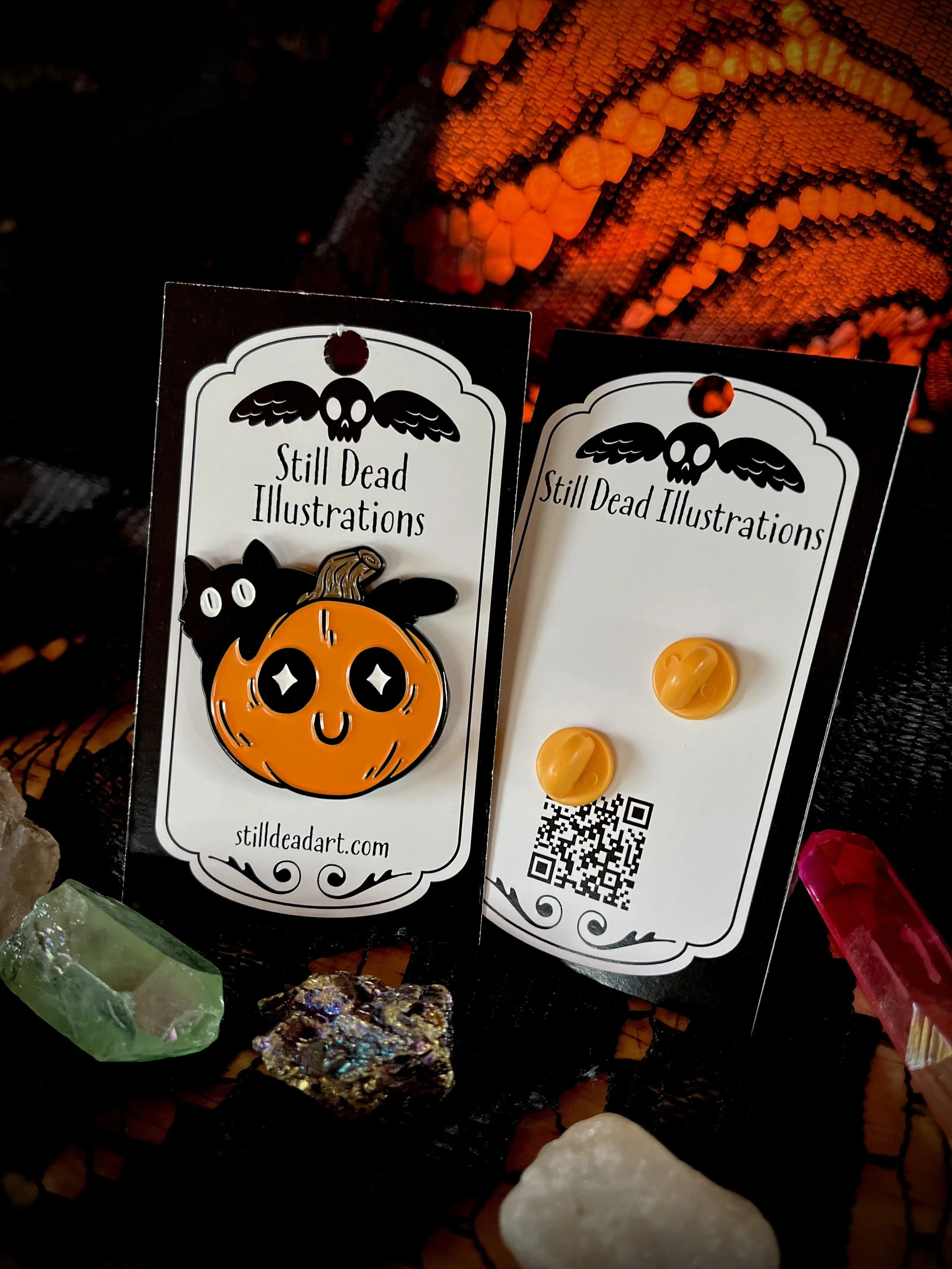 summerween_Pin_front_and_back.jpg