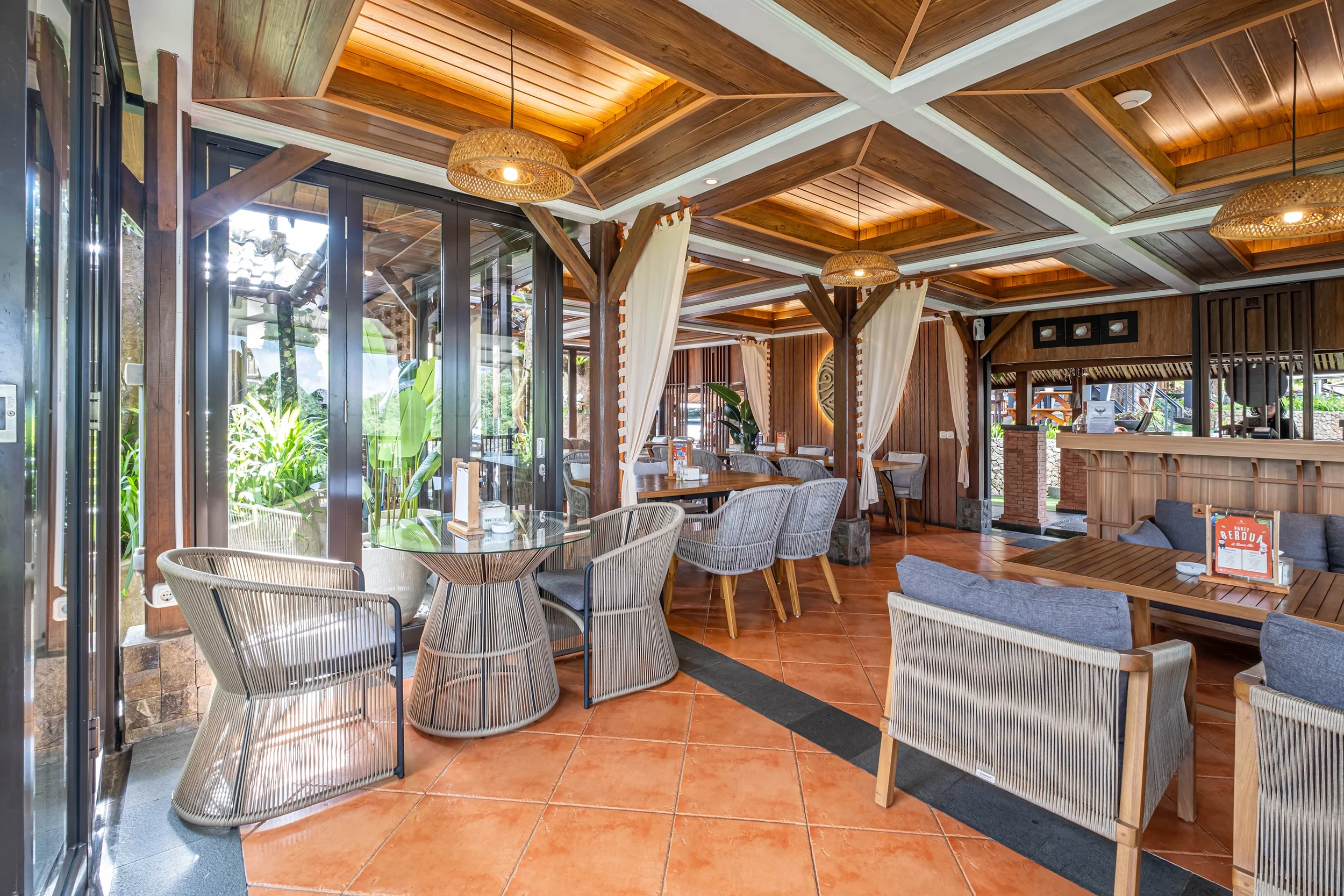 Restaurant Bumi Aki, Bogor