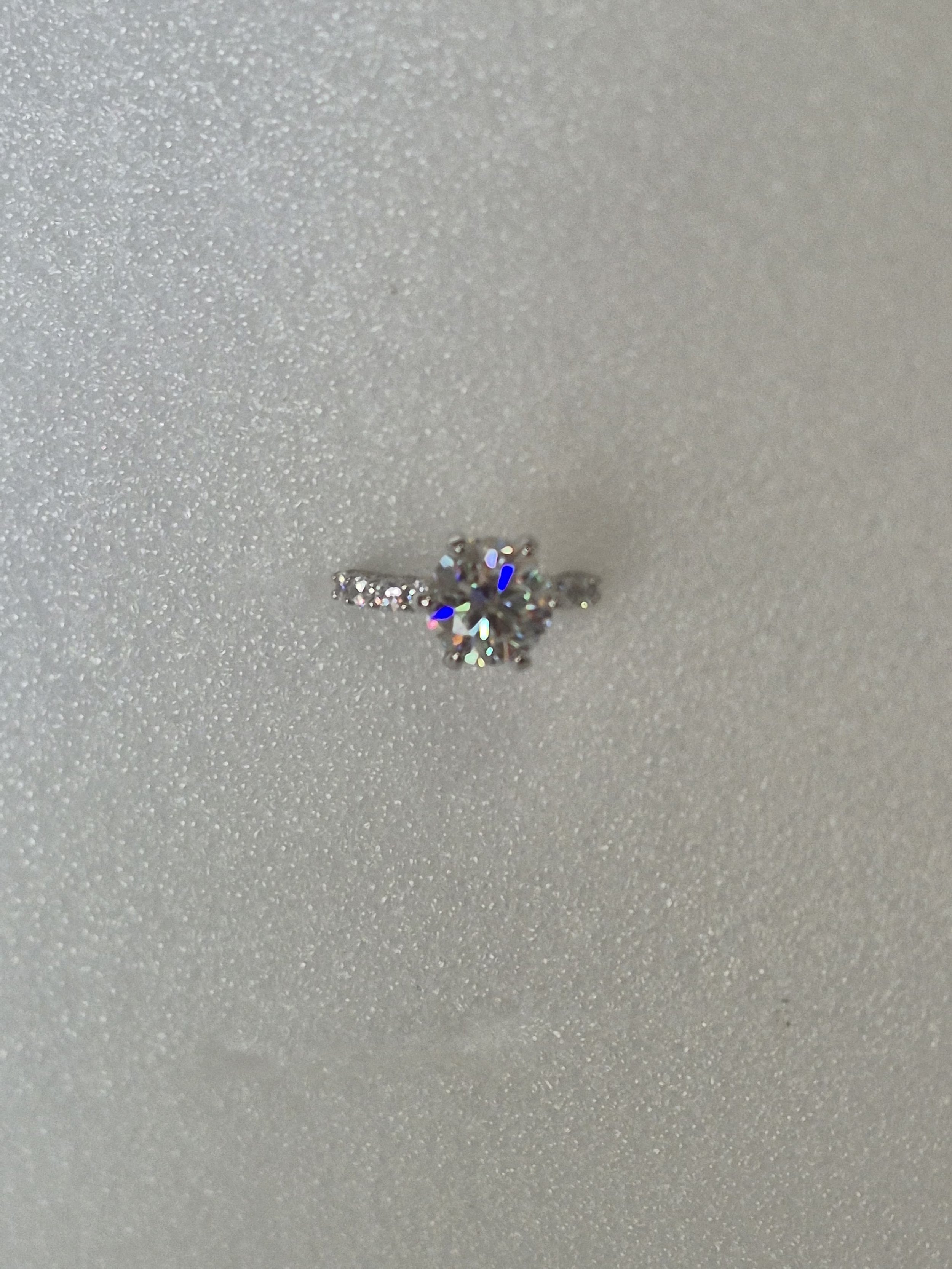 ER-031-R: 5 cwt moiss  ss s7 $ 220. Ce