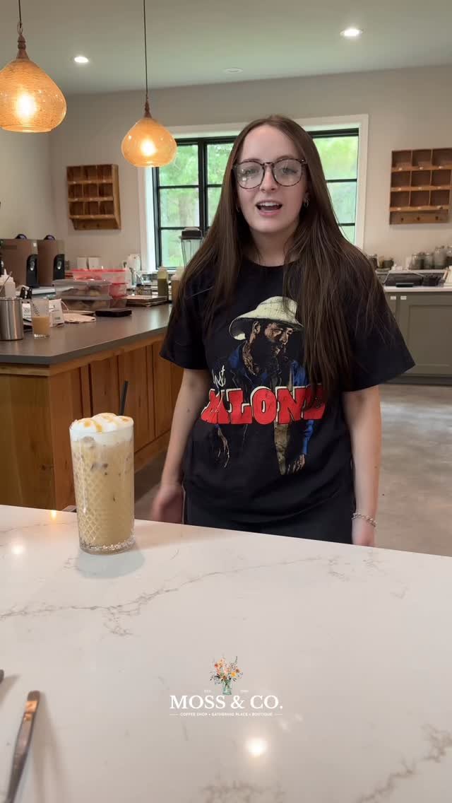 Episode 4 | Behind the Beans
Molly favorite drink is a latte with caramel and our house made vanilla syrup!
#craftcoffee #montgomery #mossandco #texascoffee #latte