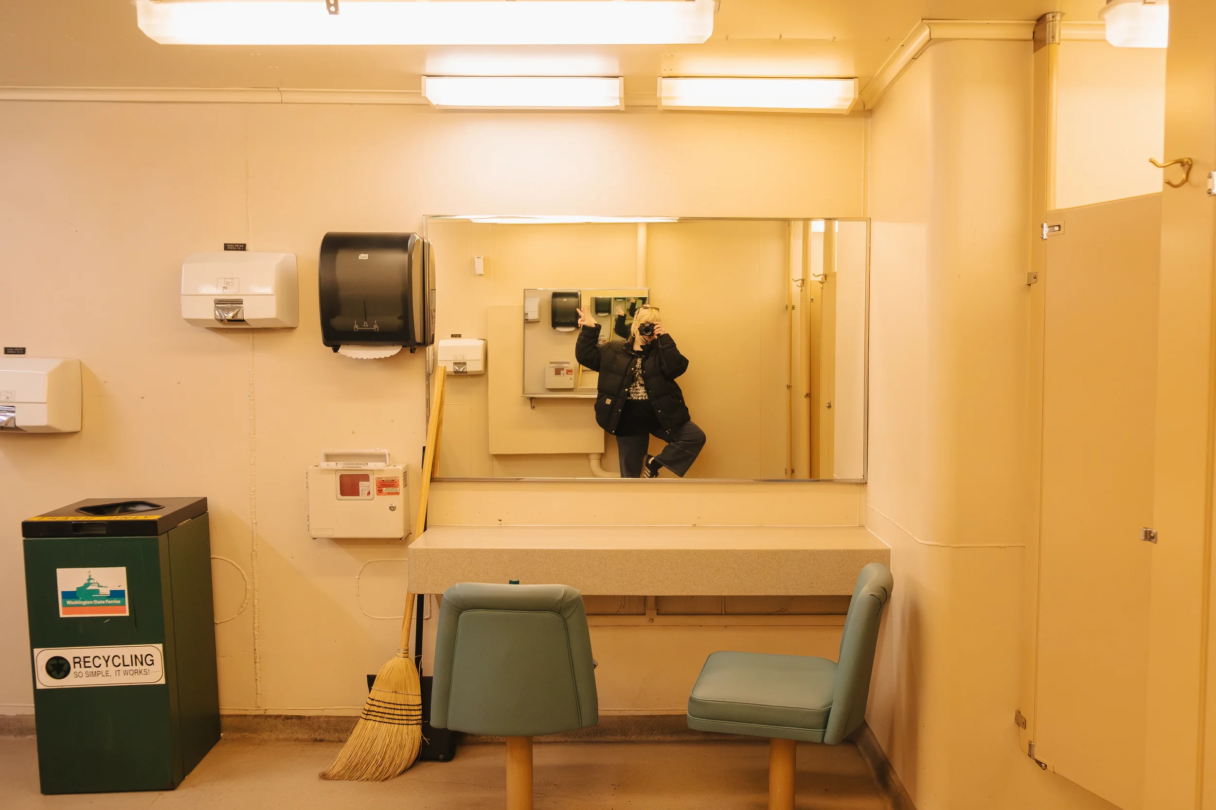 lou in the loo