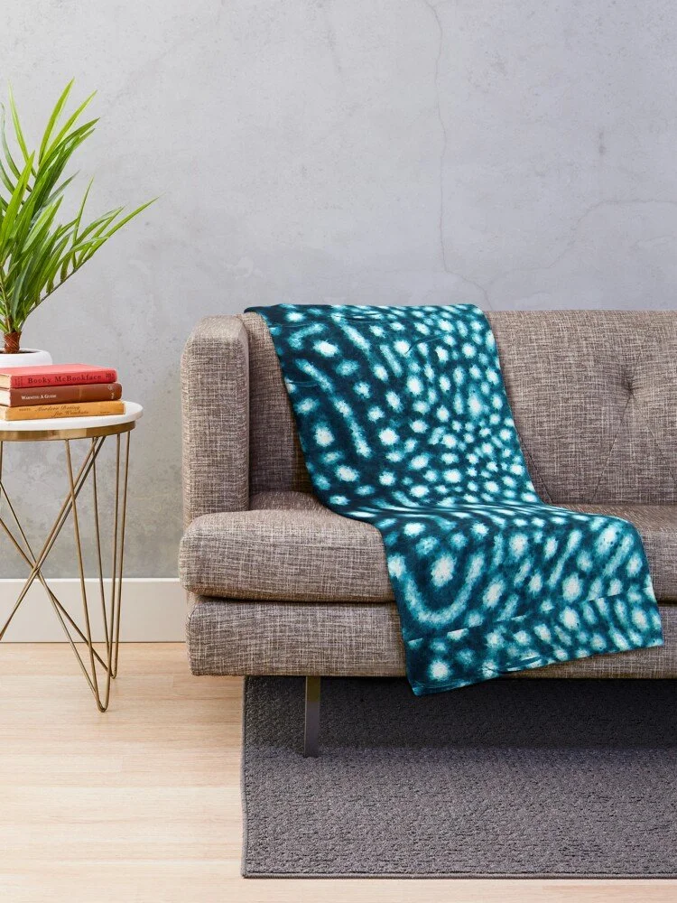 work-40160727-throw-blanket (2).jpg