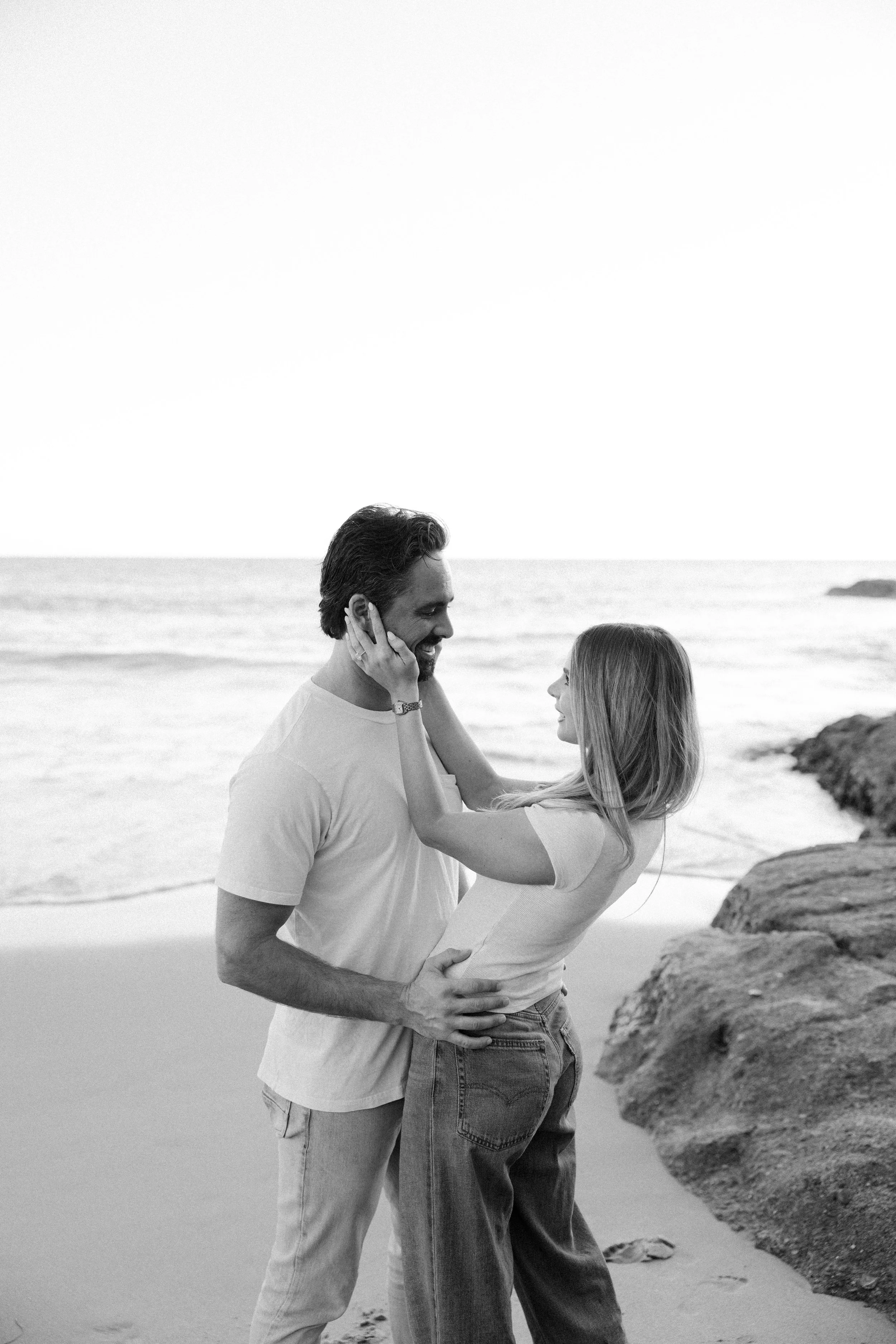 engagement photos at crystal cove