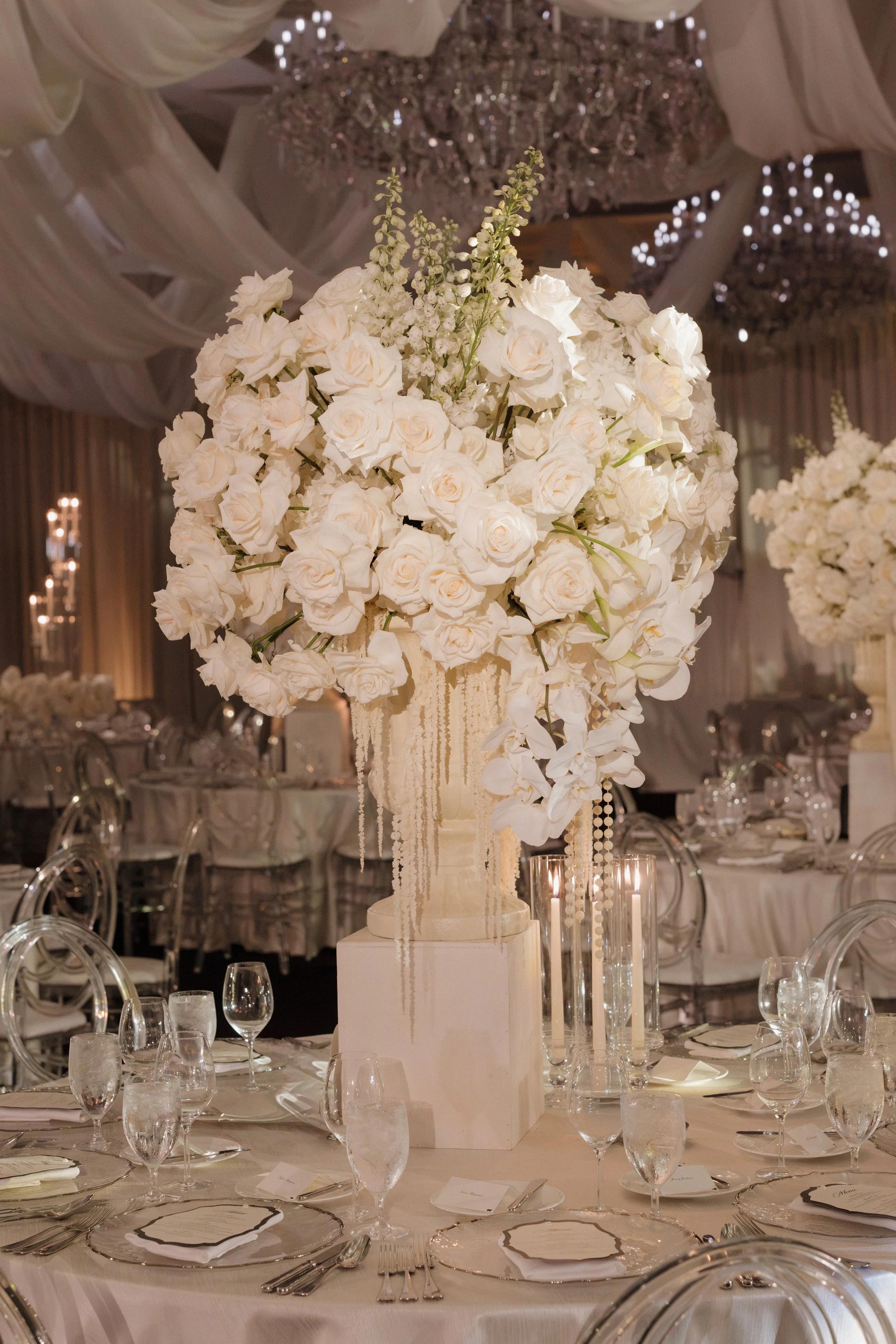 Beverly Hills Hotel florals, wedding reception