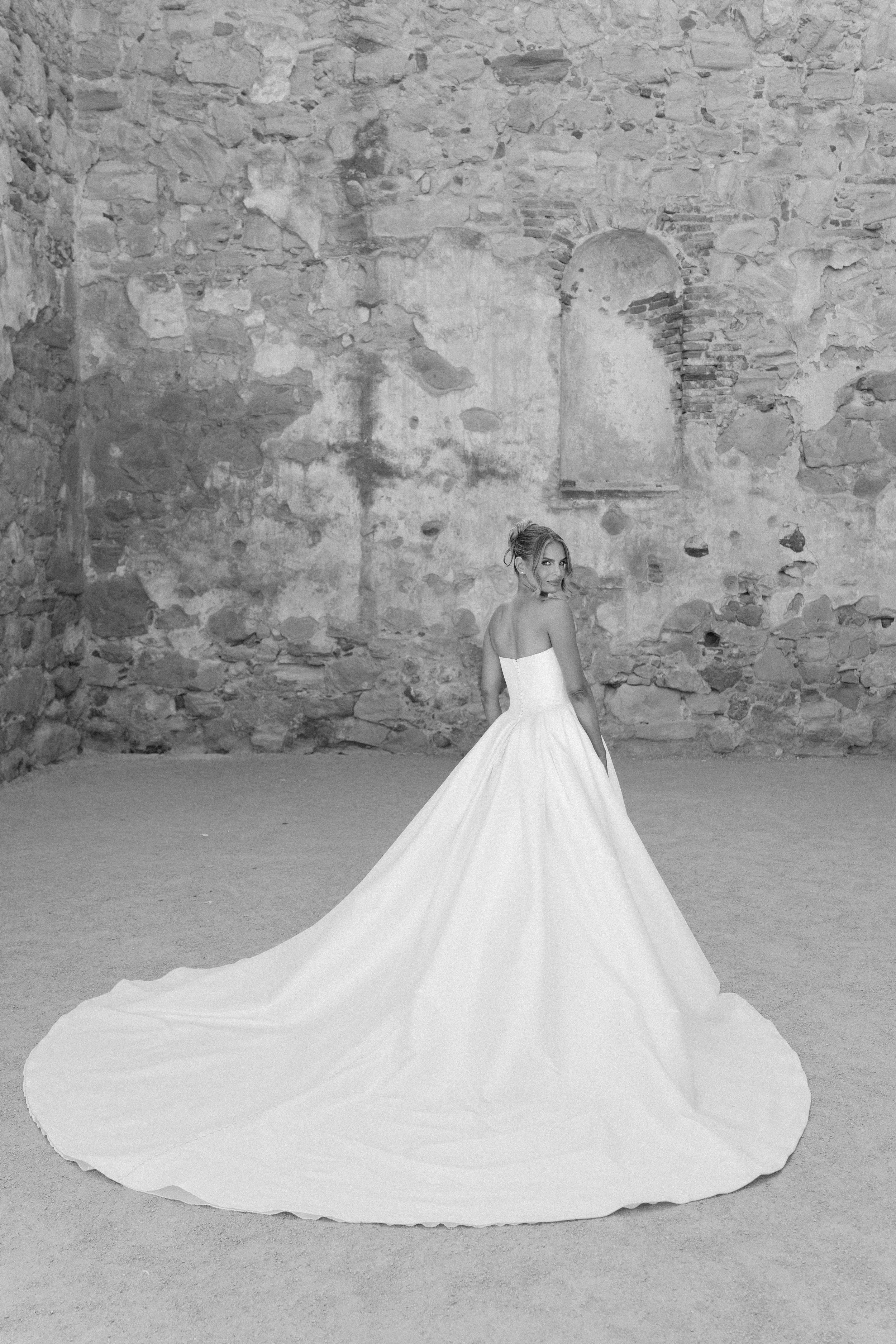 Bridal Portrait, San Juan Capistrano Wedding at Serra Plaza