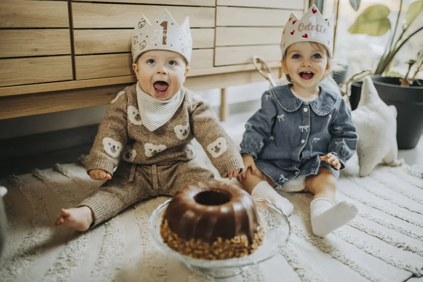 Dit weekend mocht ik wat foto's maken voor de online shop van @miaclementina_ 
.
Lore maakt handgemaakte vlagjes, kronen, letterkoorden en mobieltjes. Zeker een kijkje waard!

#businessphotography #zakelijkefotografie #webshop