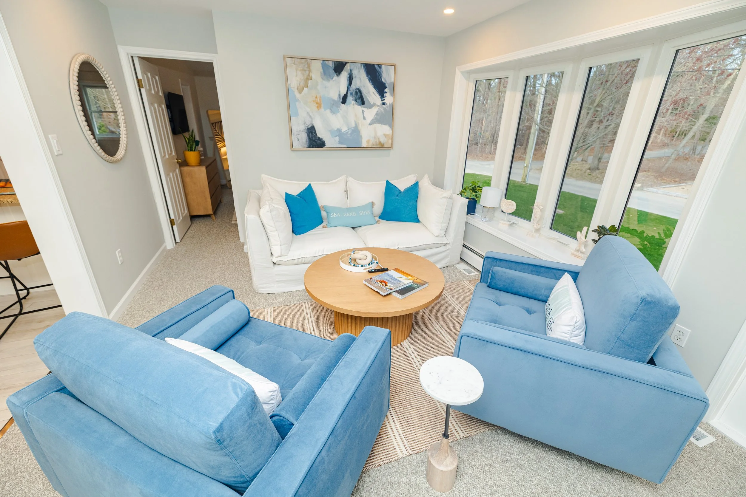 towanticut - living room4.jpg