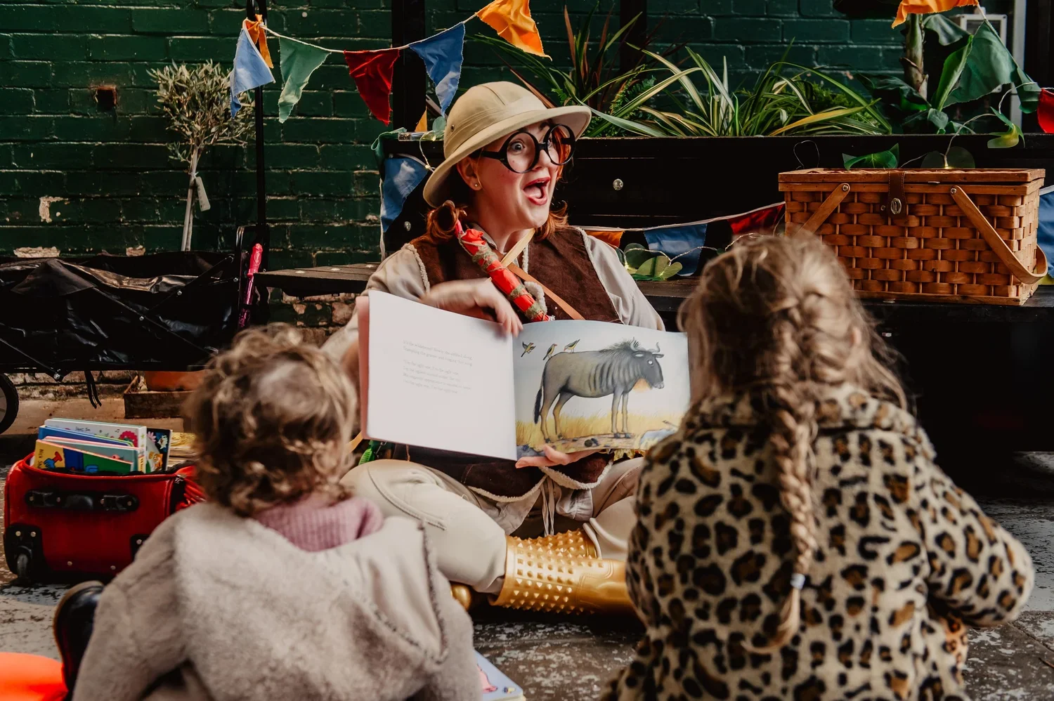 Kid's entertainment at The Swap Drop and the Swap Day