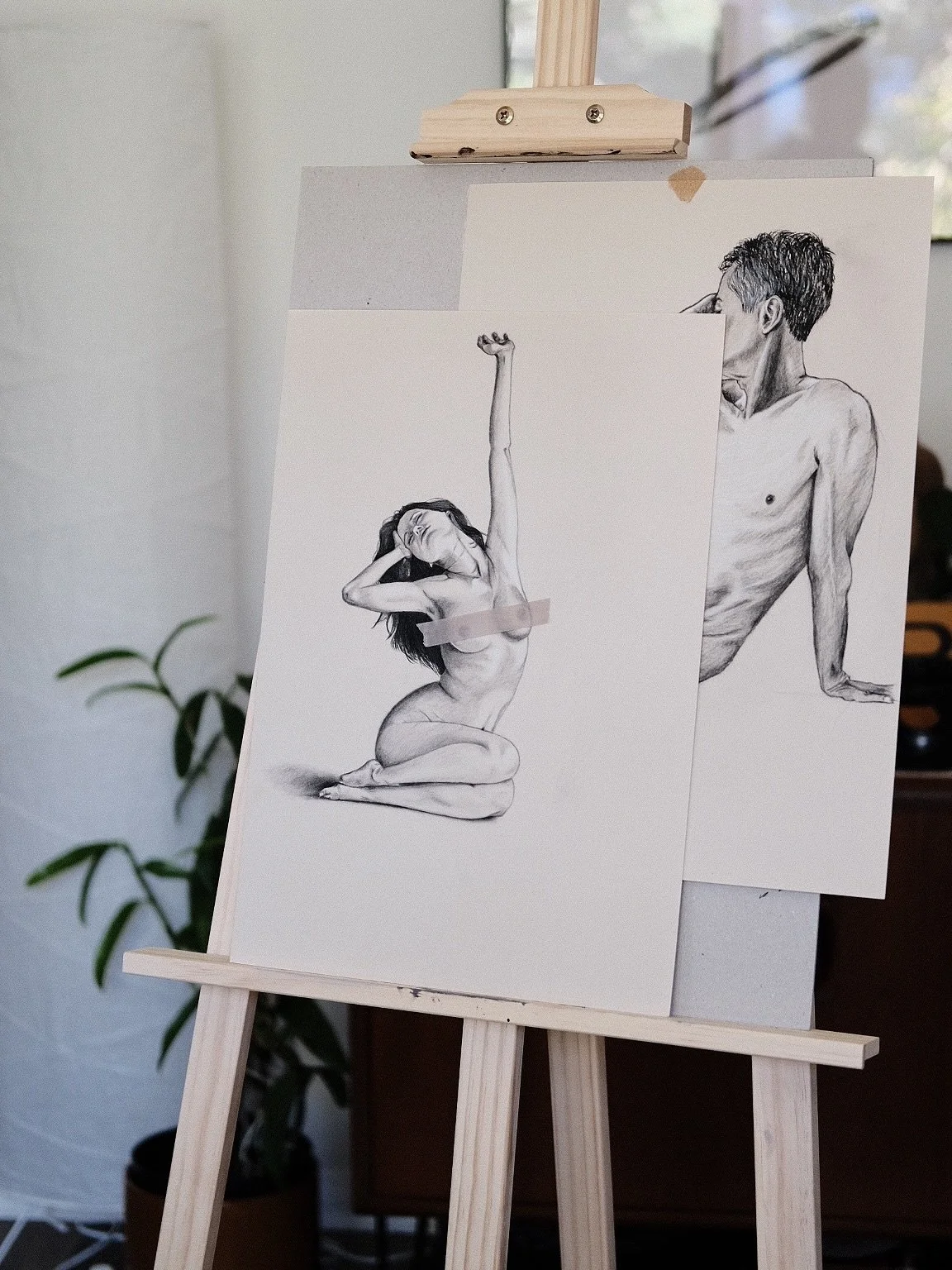 Some recent nudes &mdash; scroll to see the progression from quick sketches at life drawing sessions, to 3-4 hour studies at the end!

I can&rsquo;t tell you how much the @lifedrawingwithhop sessions have advanced my skills. I didn&rsquo;t notice the