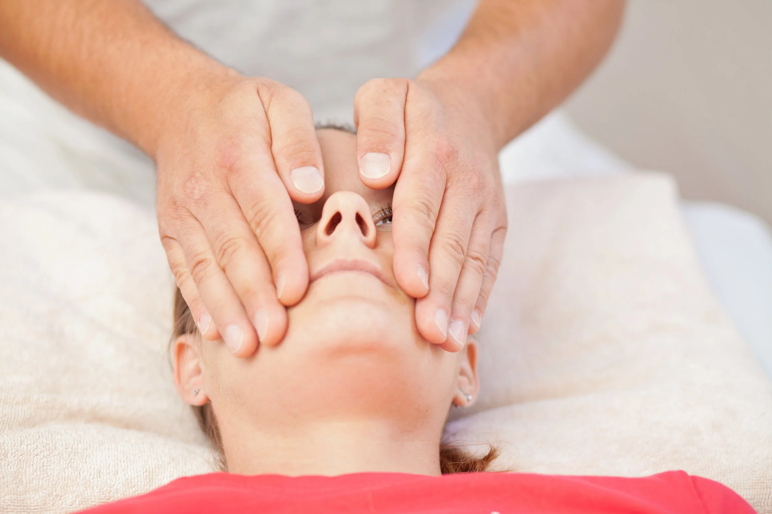 Il tocco delicato al naso: liberare il respiro con il reiki ( Pos 4 )