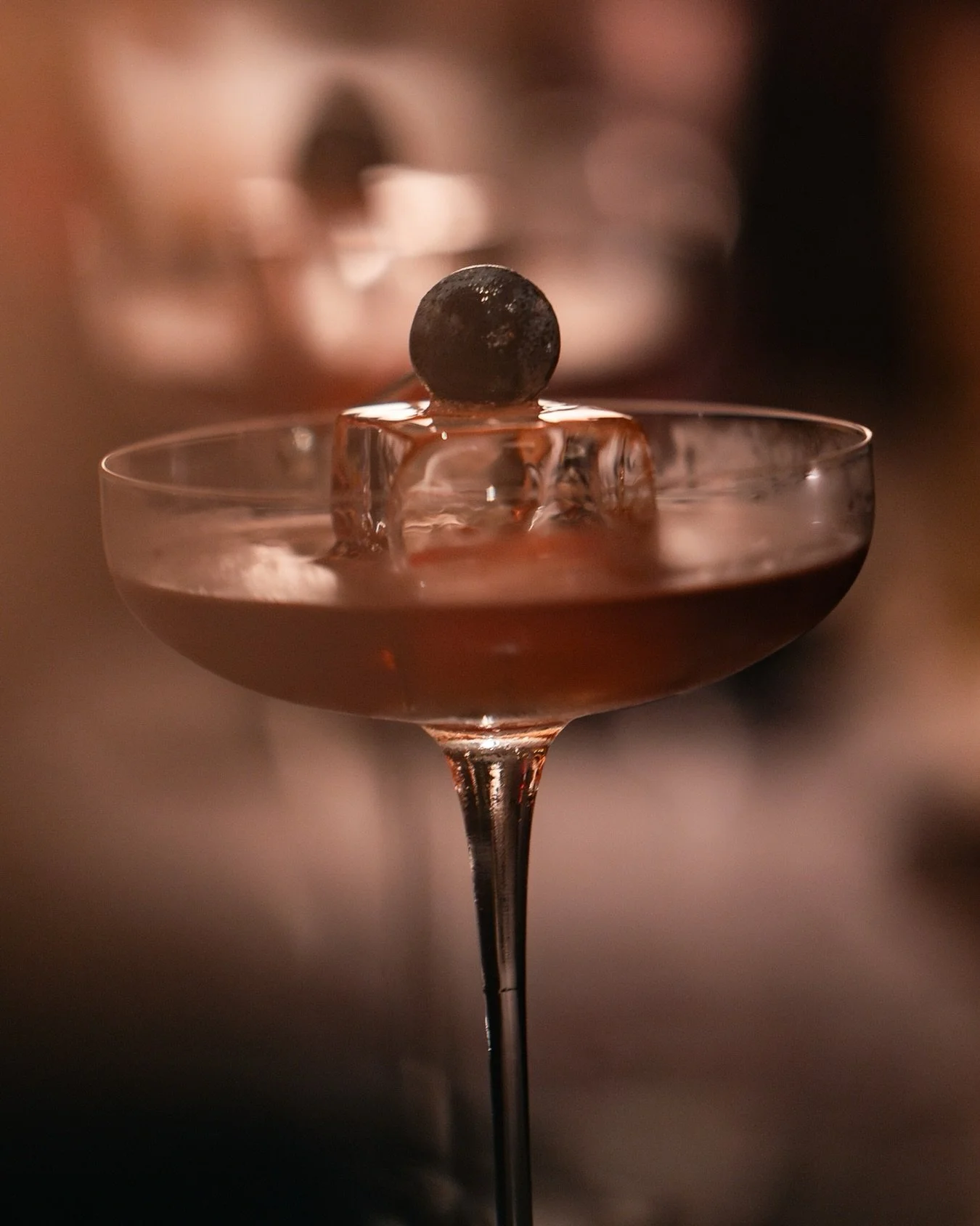 Crafted with love by our alchemists.

MAIN CHARACTER ENERGY
Michter&rsquo;s Rye Whisky | Dry Vermouth | Cherry &amp; Berry Liqueur | Verjus
Fuel your next power move after a day of fearless decision-making

How are you feeling?

#ANTIDOTEBARSG