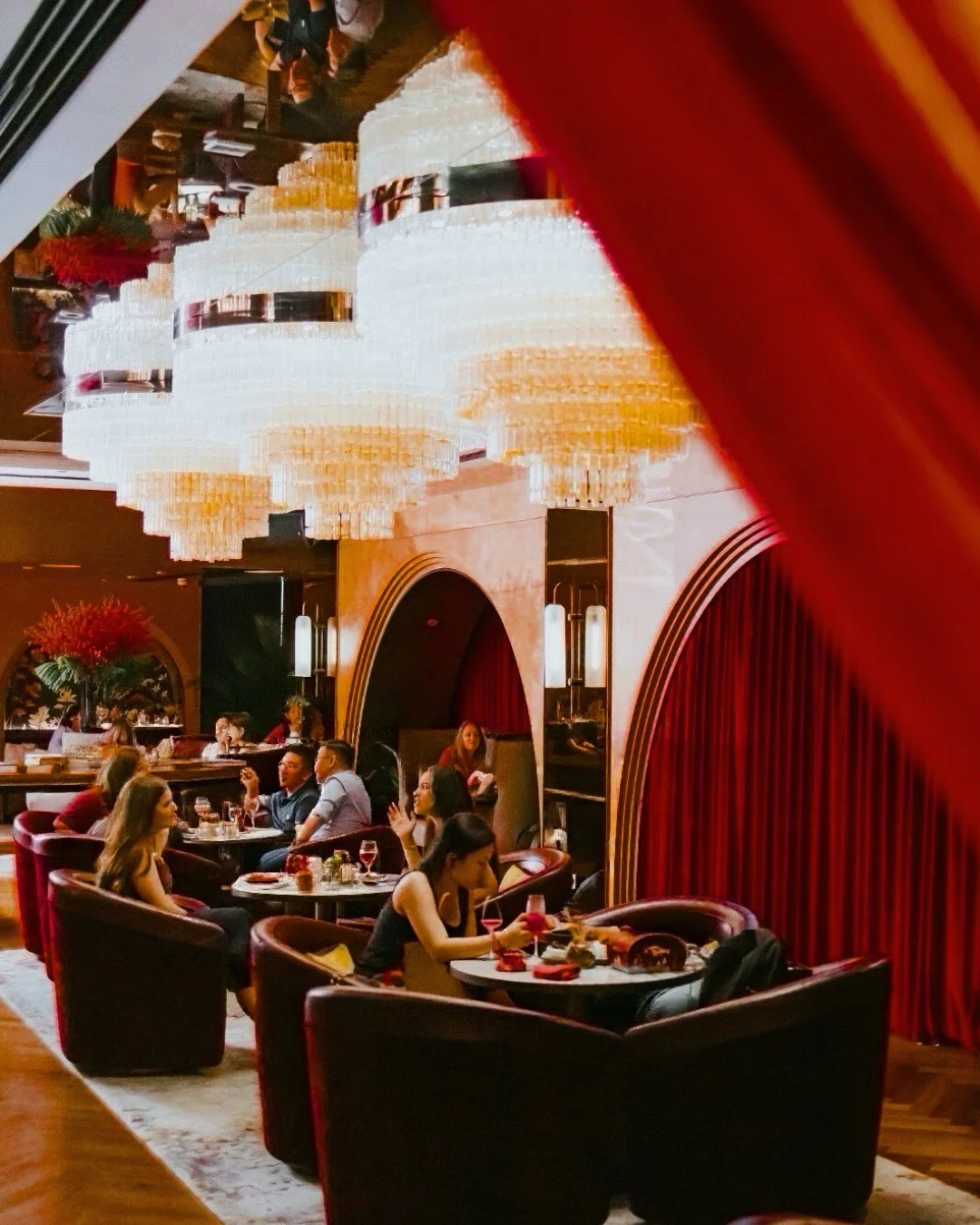 It&rsquo;s not the weekend yet.
But it already feels like a bad decision.

Low lights, bold cocktails, and just enough temptation to stay longer than planned.
Thursday nights live differently at ANTI:DOTE.

#ANTIDOTEBARSG #FairmontSingapore #Bar #Coc