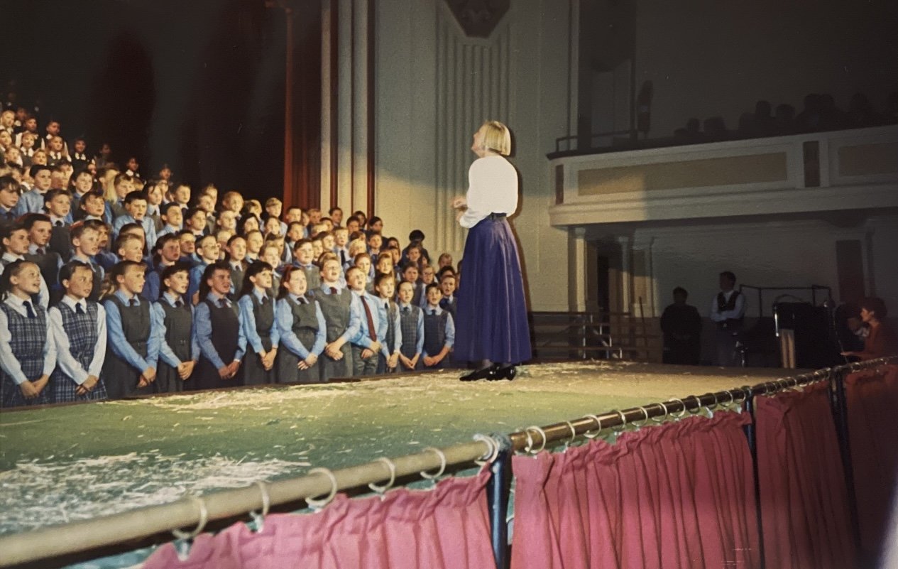 Conductiong a mass choir.jpeg