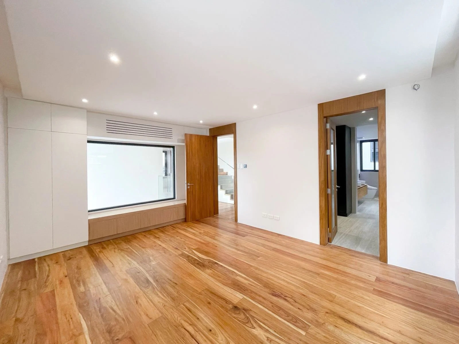 WhatsApp Image 2025-06-10 at 17.55.25.jpeg