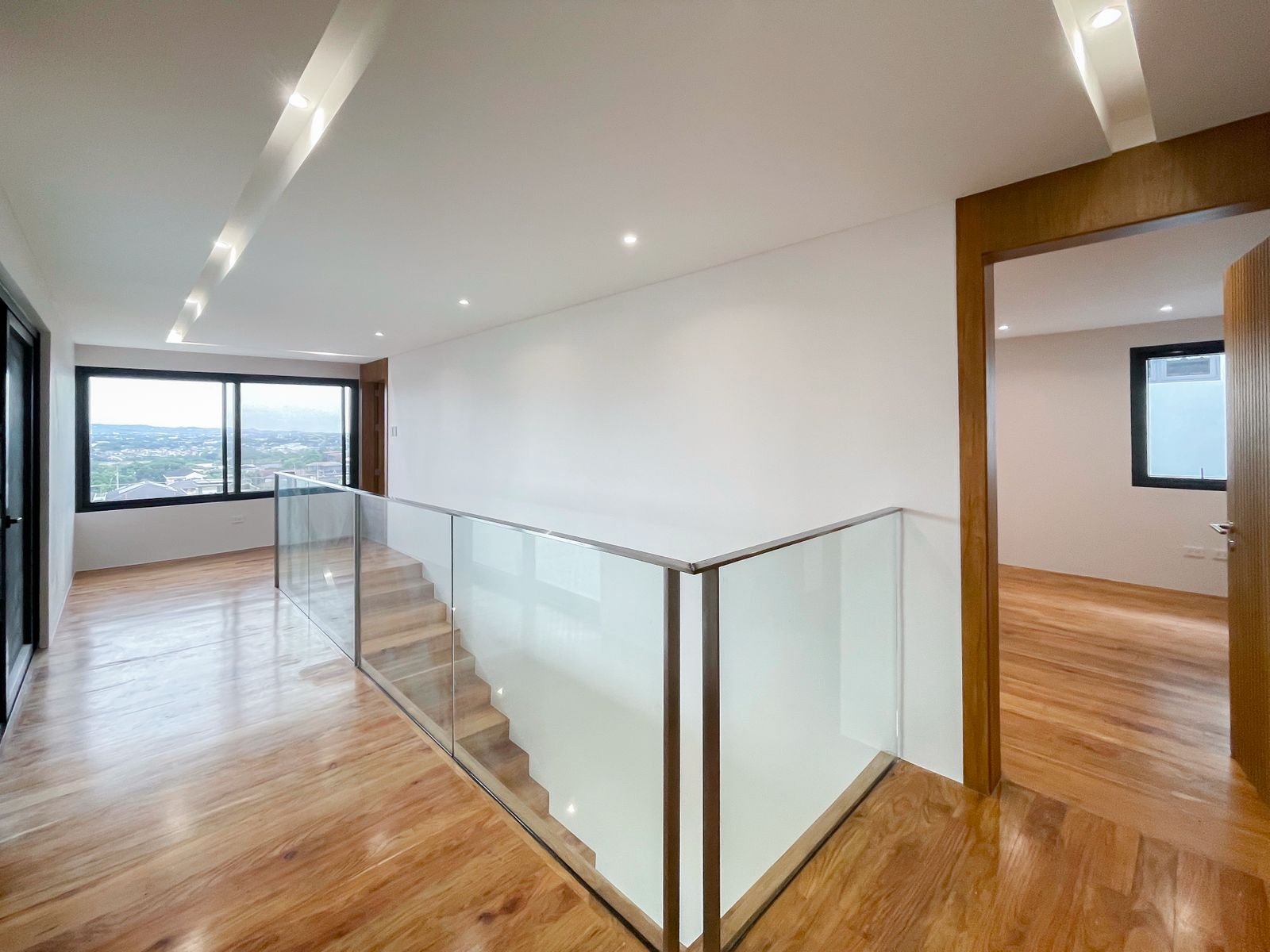 WhatsApp Image 2025-06-10 at 17.55.21 (1).jpeg