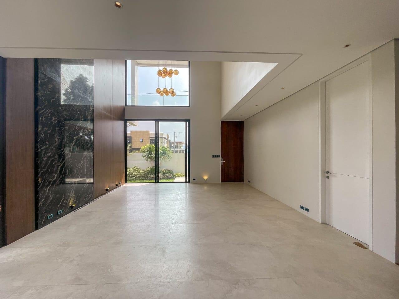 WhatsApp Image 2025-06-22 at 21.11.02 (1).jpeg