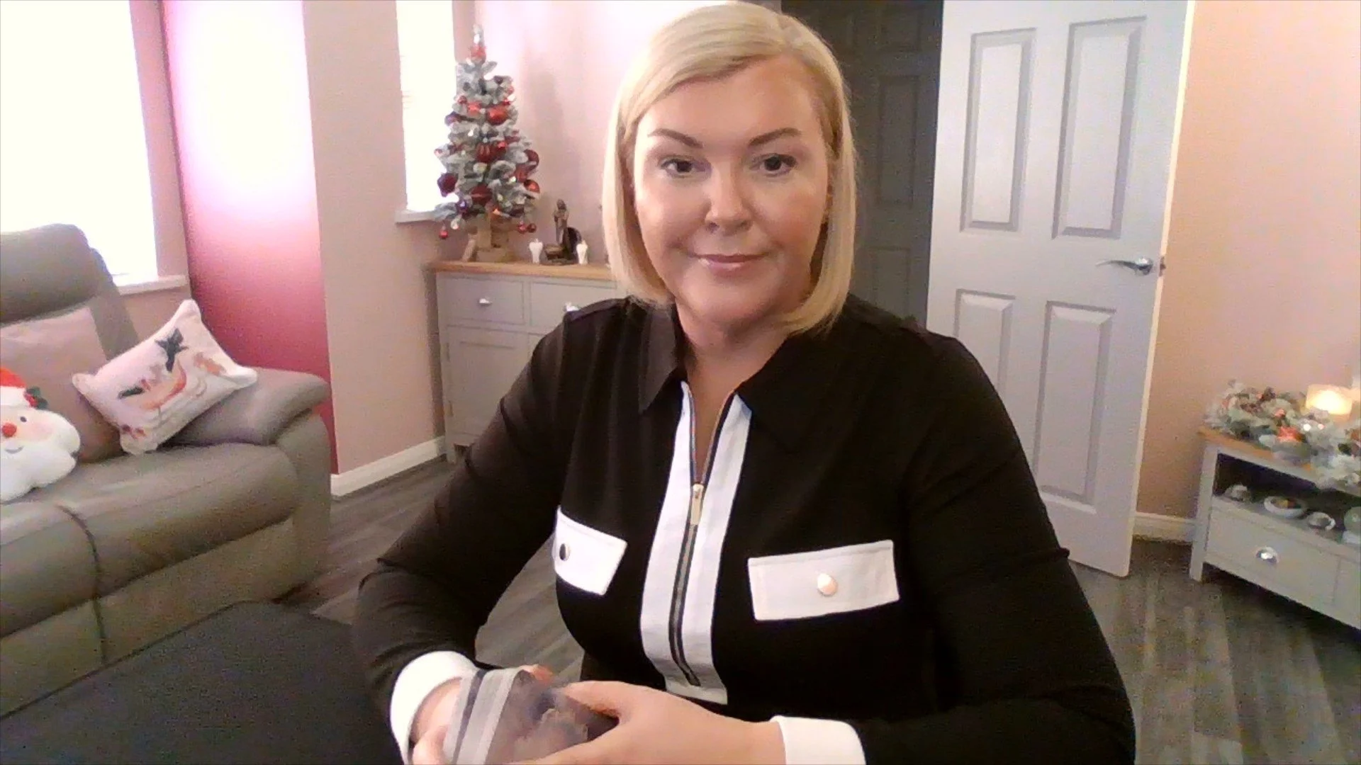 DIVINE CONNECTION: Time To Start Dealing With Your Emotions | Spiritual Intuitive Tarot Reading