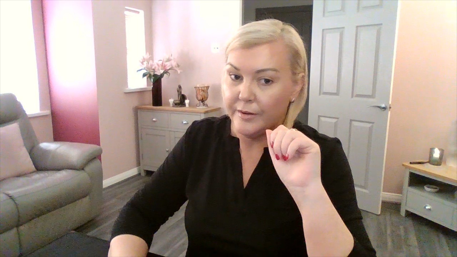 Daily Spiritual Guidance: A New Person Highlights An Old Wound | Intuitive Tarot Reading