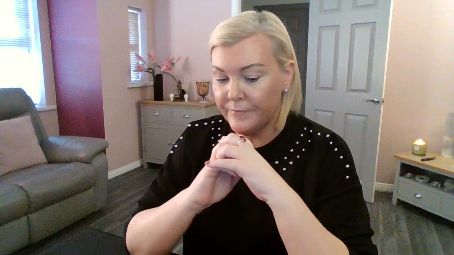 Daily Spiritual Guidance: No Longer Defendable | Intuitive Tarot Reading