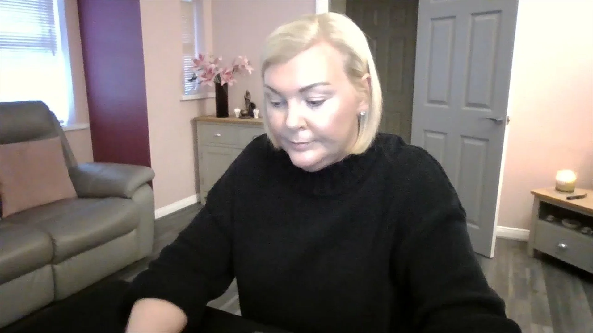 DIVINE FEMININE: Buried Abandonment Feelings | Spiritual Intuitive Tarot Reading