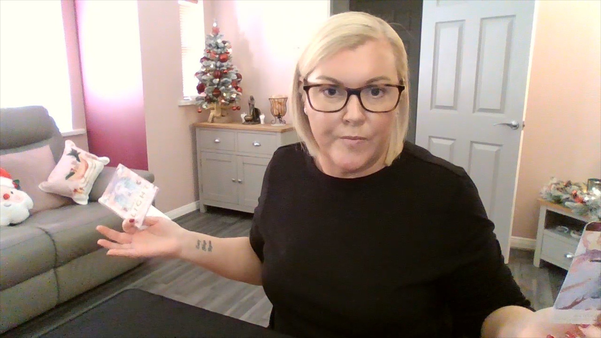 Ascended Masters: Someone Has A Near Death Experience | Spiritual Intuitive Tarot Reading