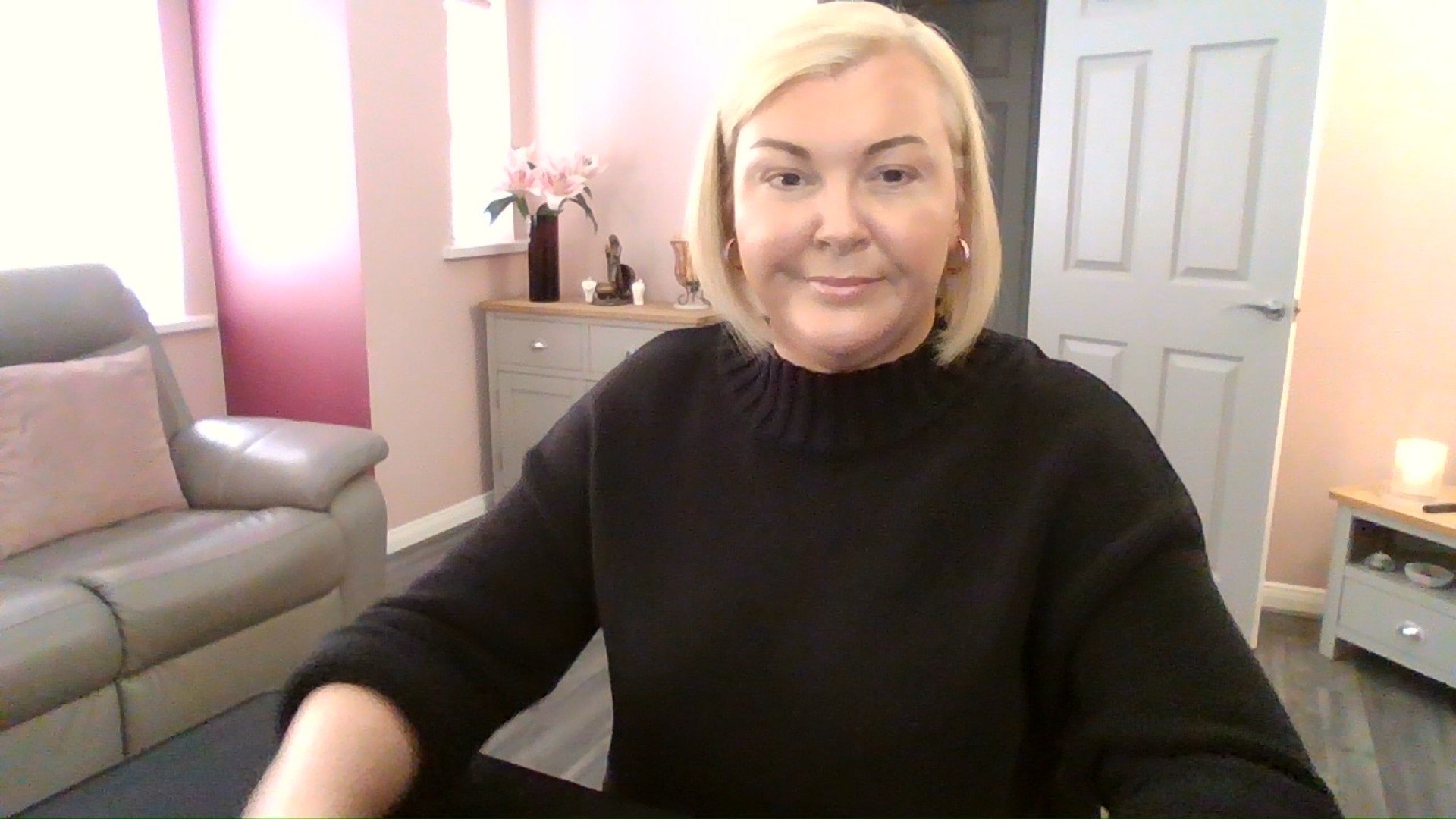 DIVINE FEMININE: Unlocking Your Voice | Spiritual Intuitive Tarot Reading