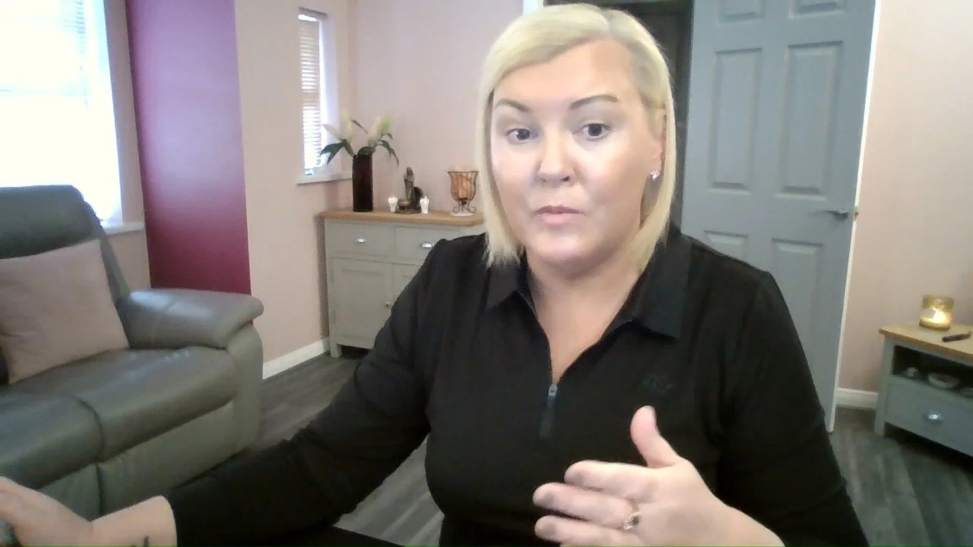 NEW MOON IN AQUARIUS: Don't Let Them Distract You | Spiritual Intuitive Tarot Reading