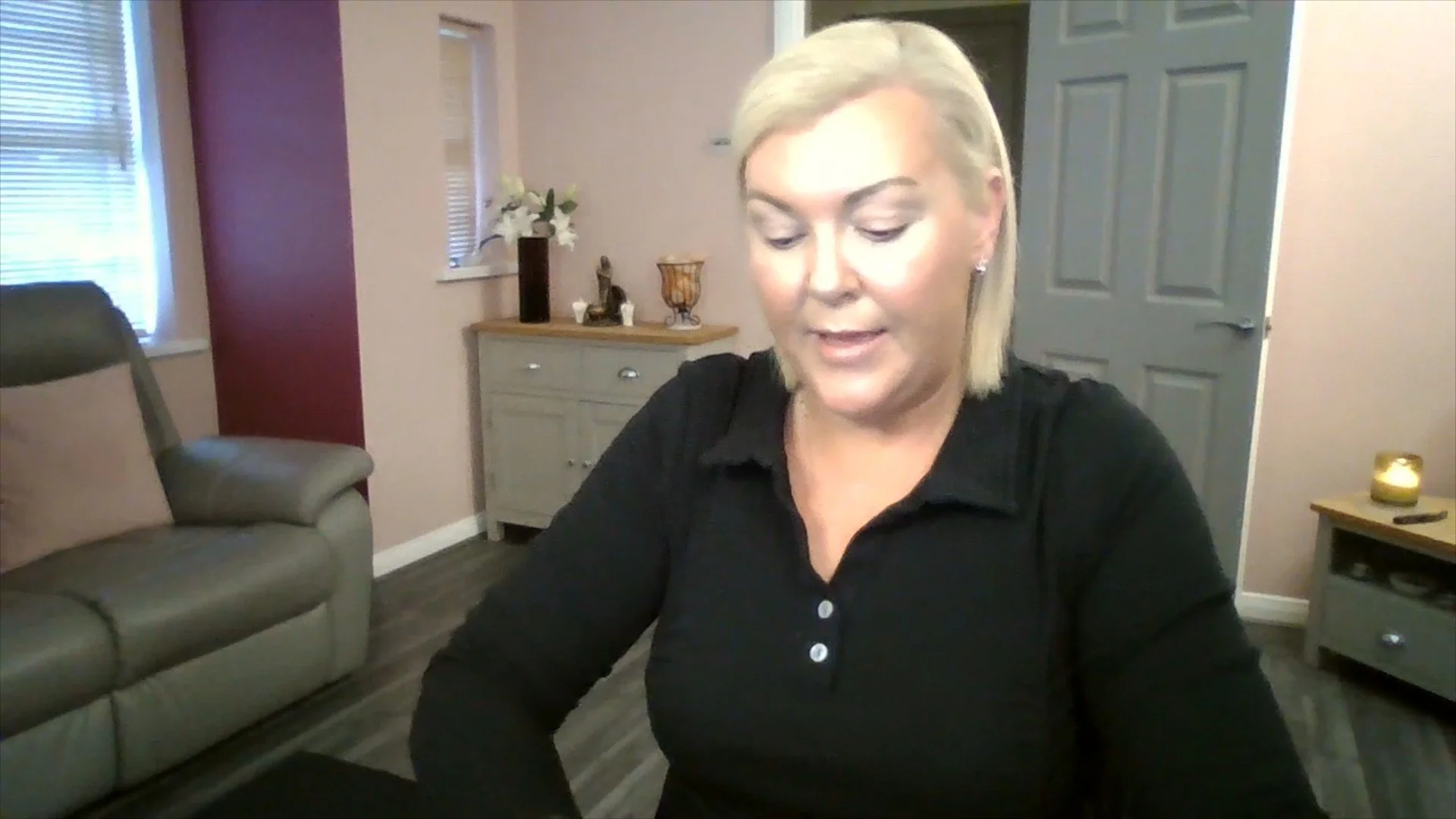 SAGITTARIUS: They're Trying TO Give You A Message | Spiritual Zodiac Tarot Reading | February 2026