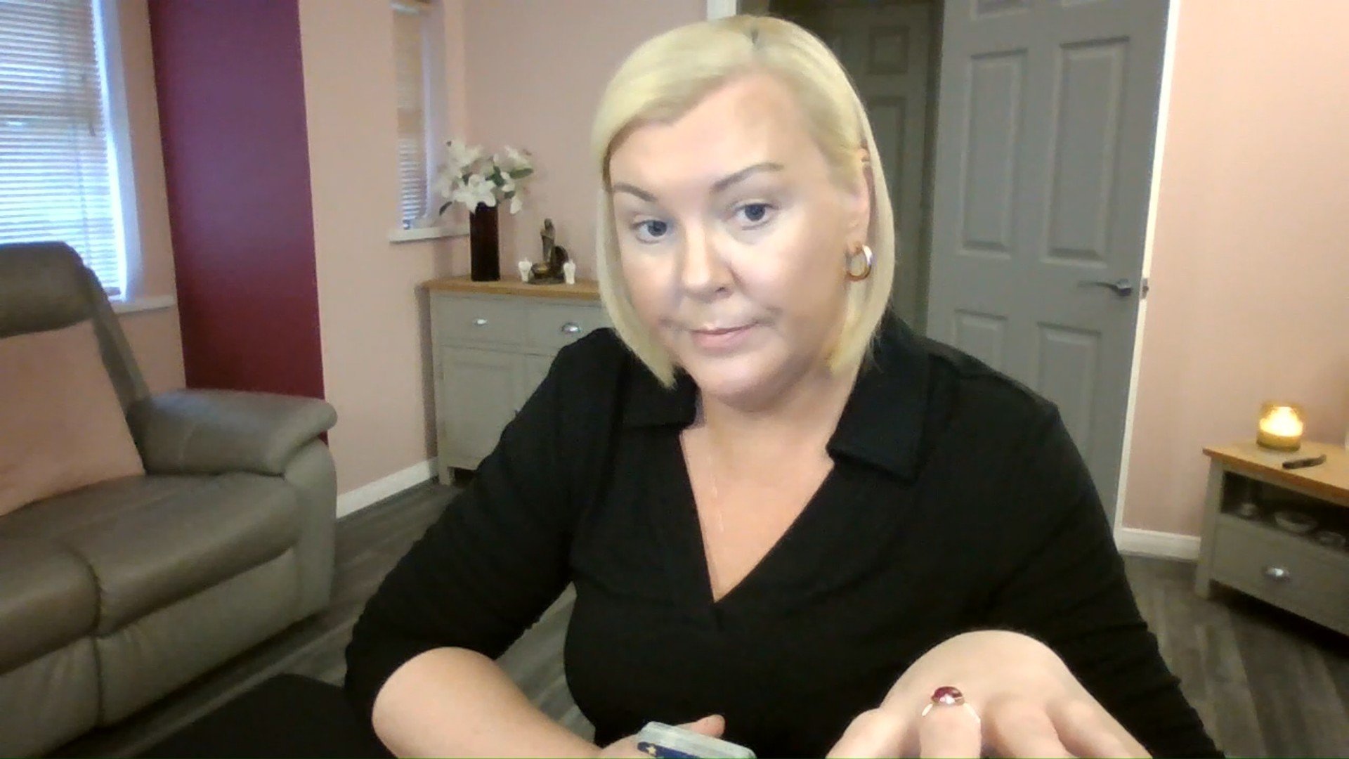 AQUARIUS: This Family Members Mask Comes Off | Spiritual Zodiac Tarot Reading | Mid February 2026