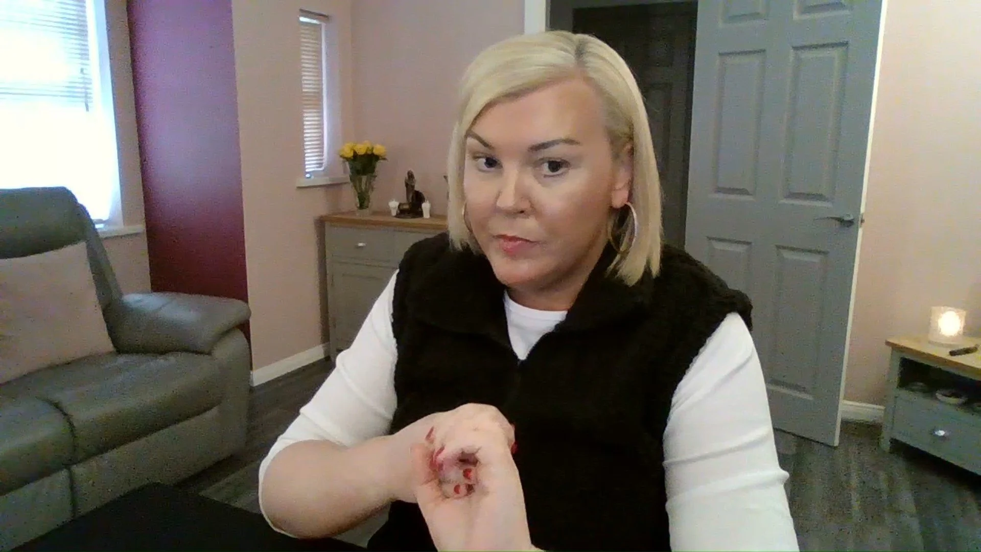 Daily Spiritual Guidance: Keep The Red String Severed | Intuitive Tarot Reading