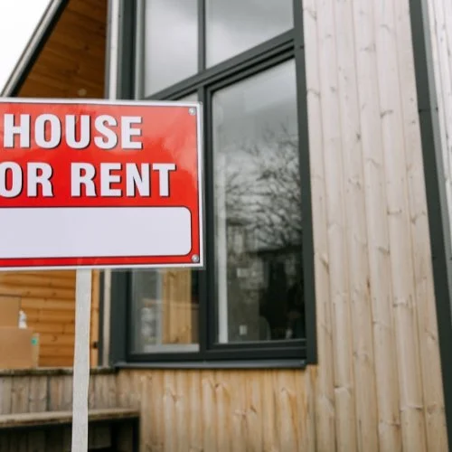 Buyer’s Agent vs. Estate Agent: Why Being Independent Matters for Your Portugal Move