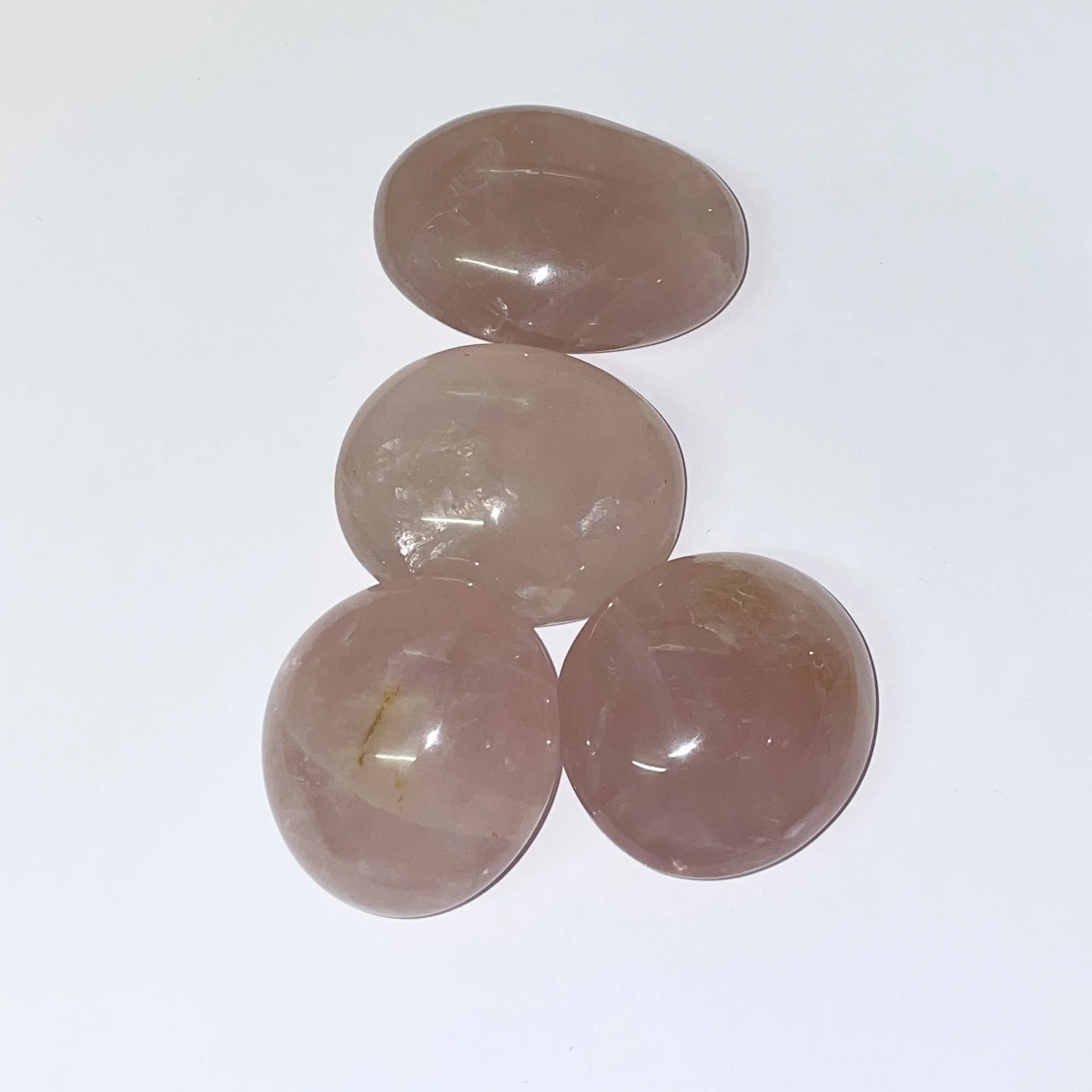 rose qtz pebble lge3.JPG