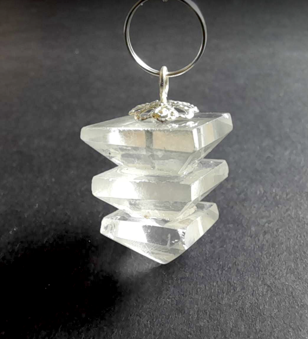 Pyramid Pendulum Quartz