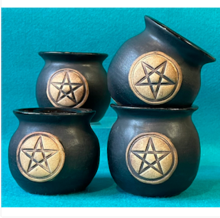 Cauldron Pot with Pentacle .png