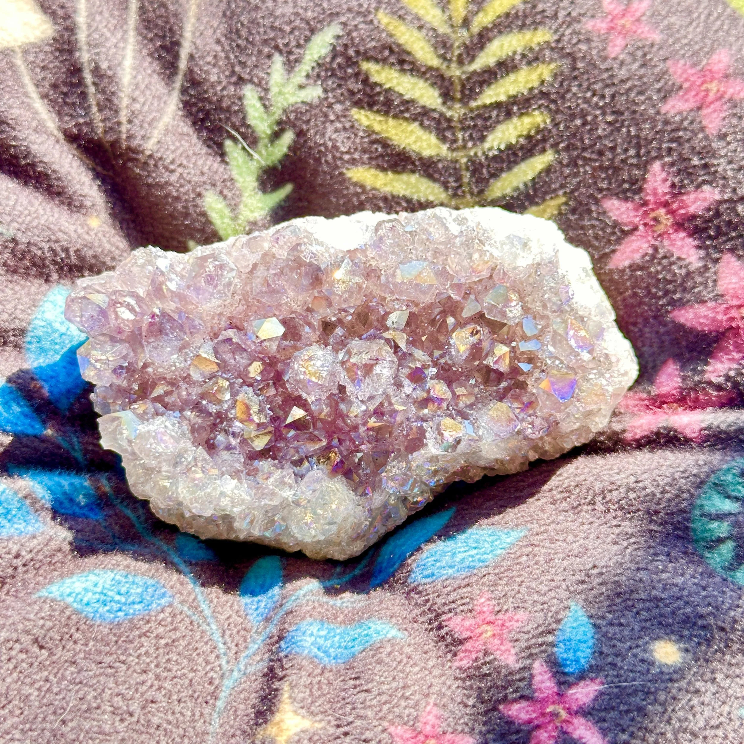 amethyst aura druzy1.jpg