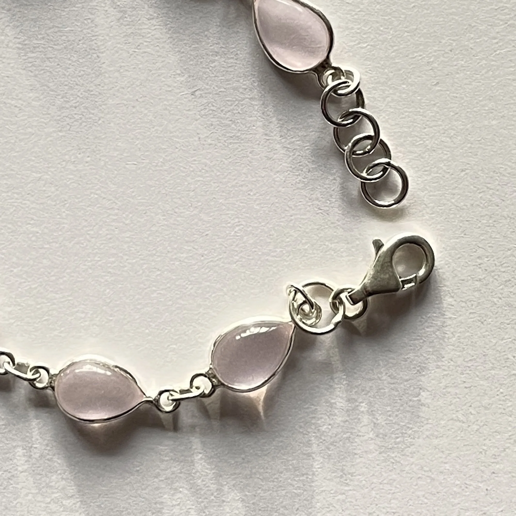 rose qtz teardrop bracelet2.JPG