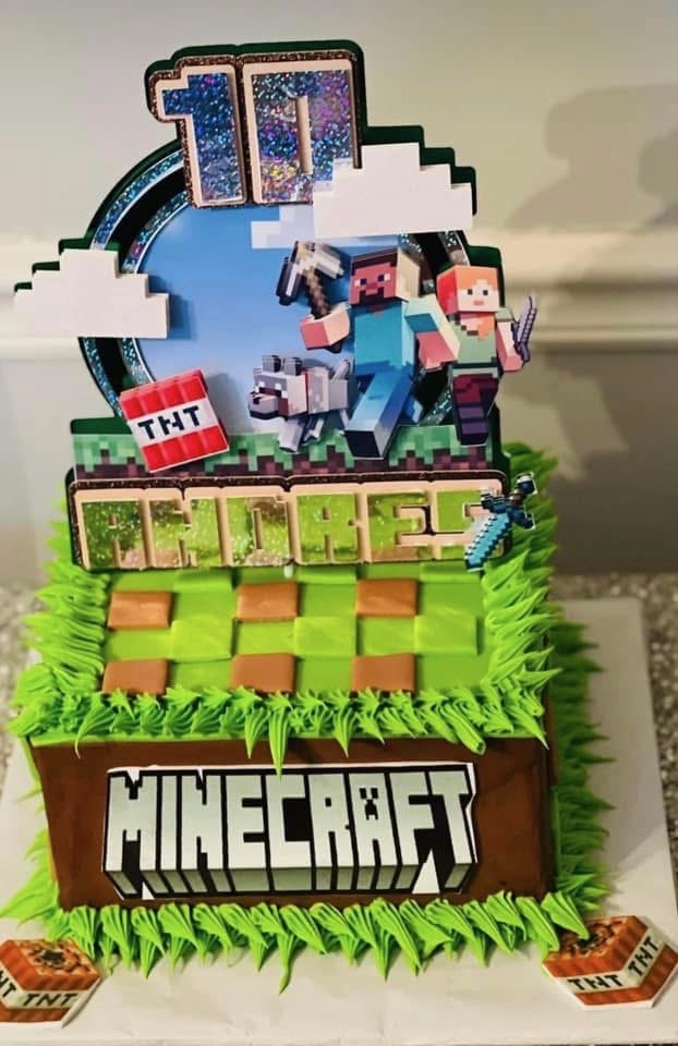 Minecraft cake