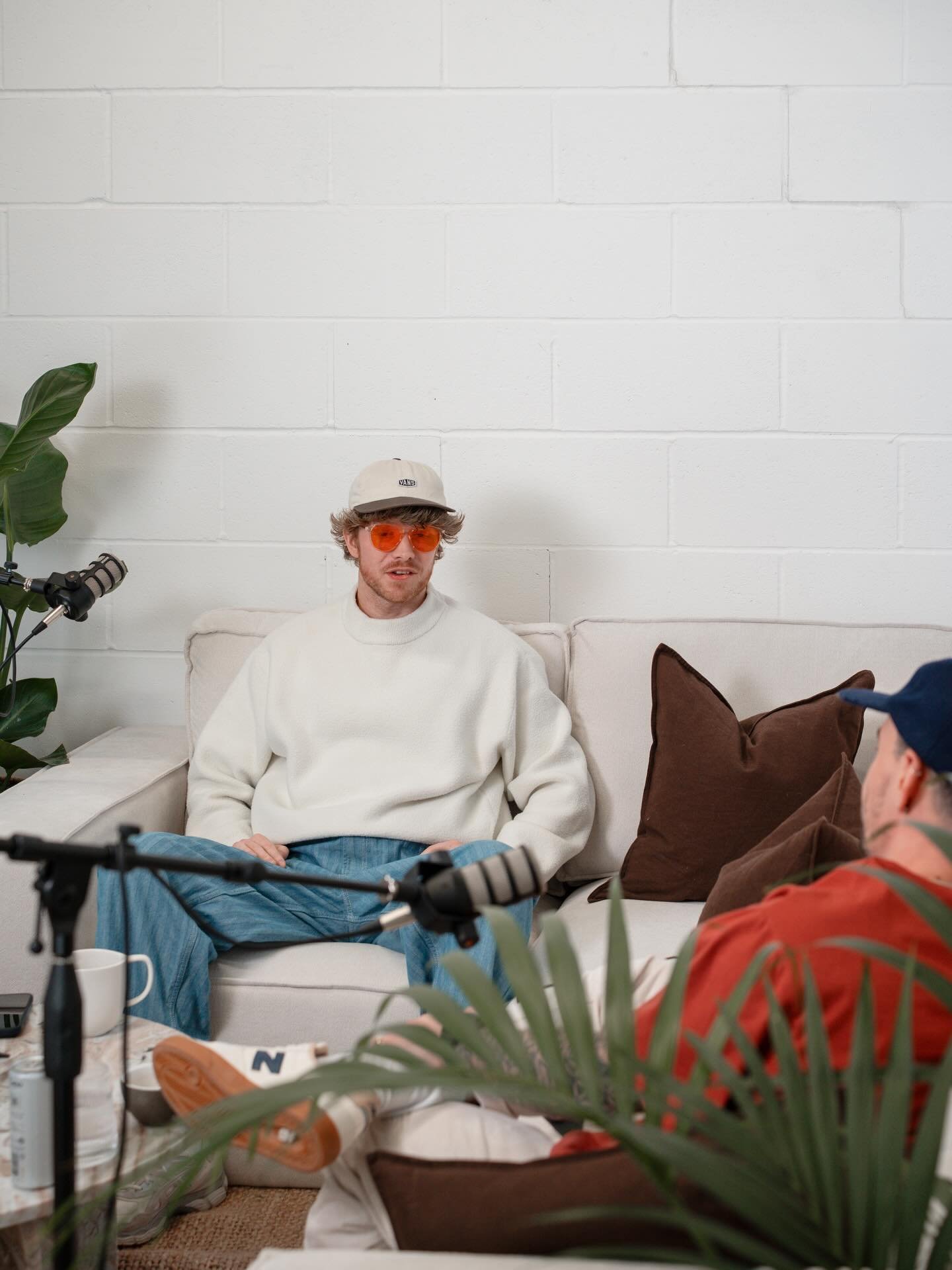 Great to have @be.freer &amp; @iamadmt recording a podcast in the studio today! 🎙️ 

We moved the setup downstairs for a more relaxed, living room look and feel. 👌🏼 Looking forward to editing this one!