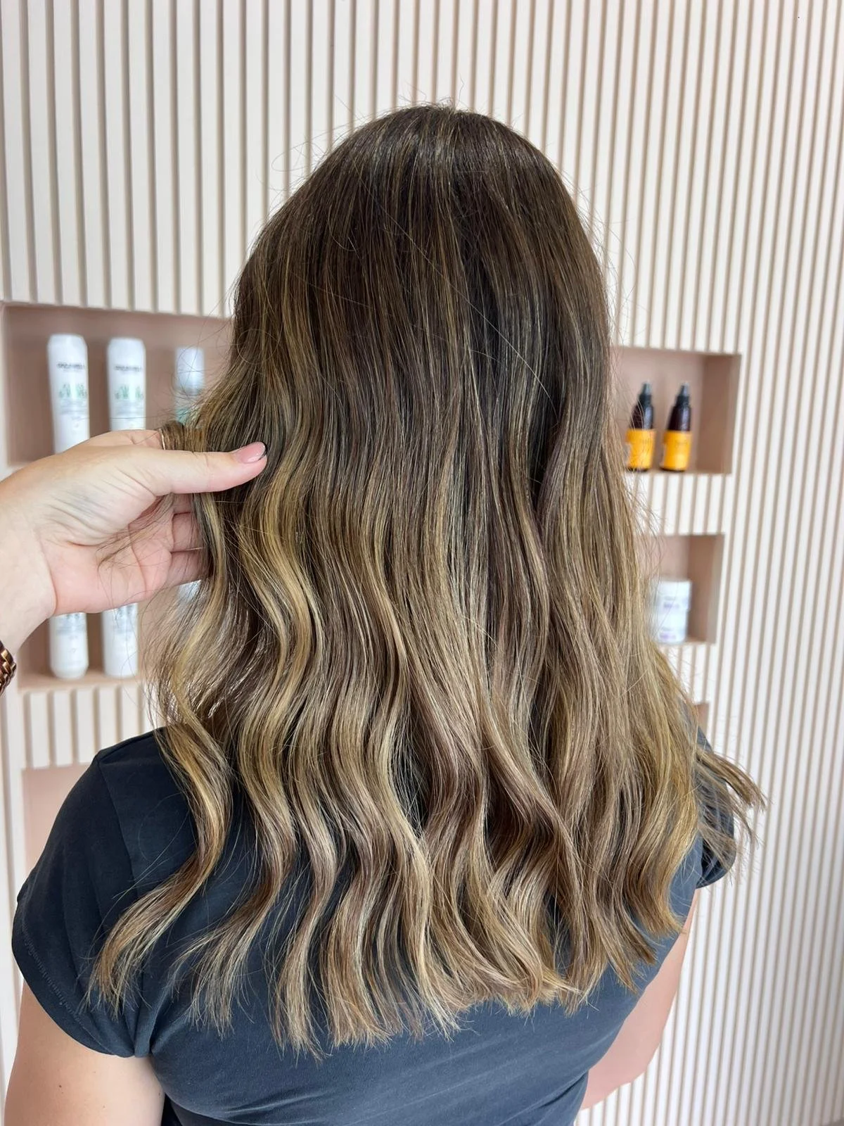 ✨ The Best Hair Colours for Dubai Winter – 2025 Trends