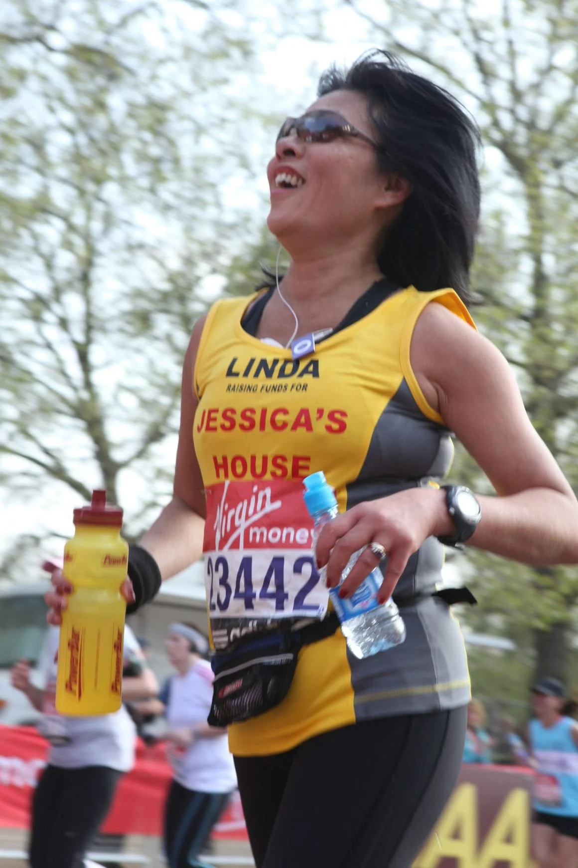 Linda Denne running the London Marathon for Jessie's House
